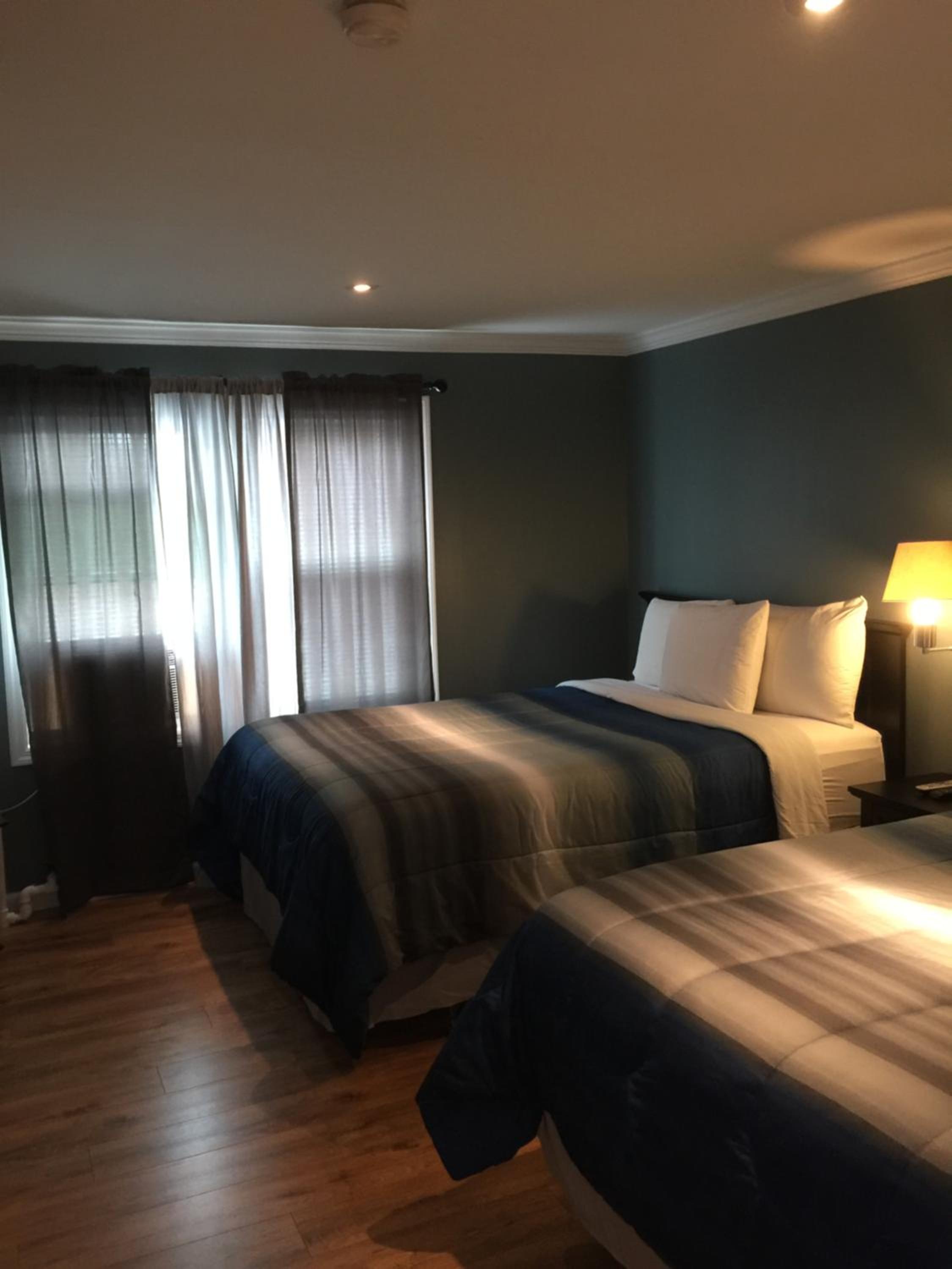 Jones Beach Hotel - Property Image 27