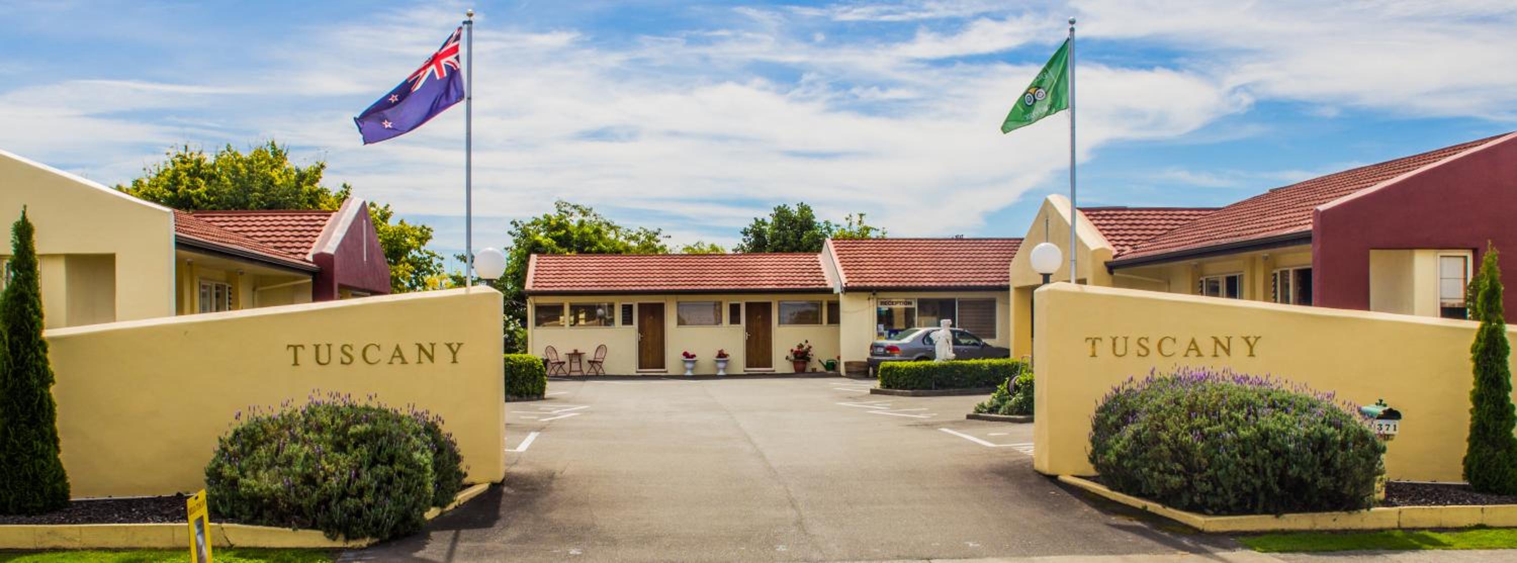 Hotel Bella Tuscany Motor Lodge - Image 1