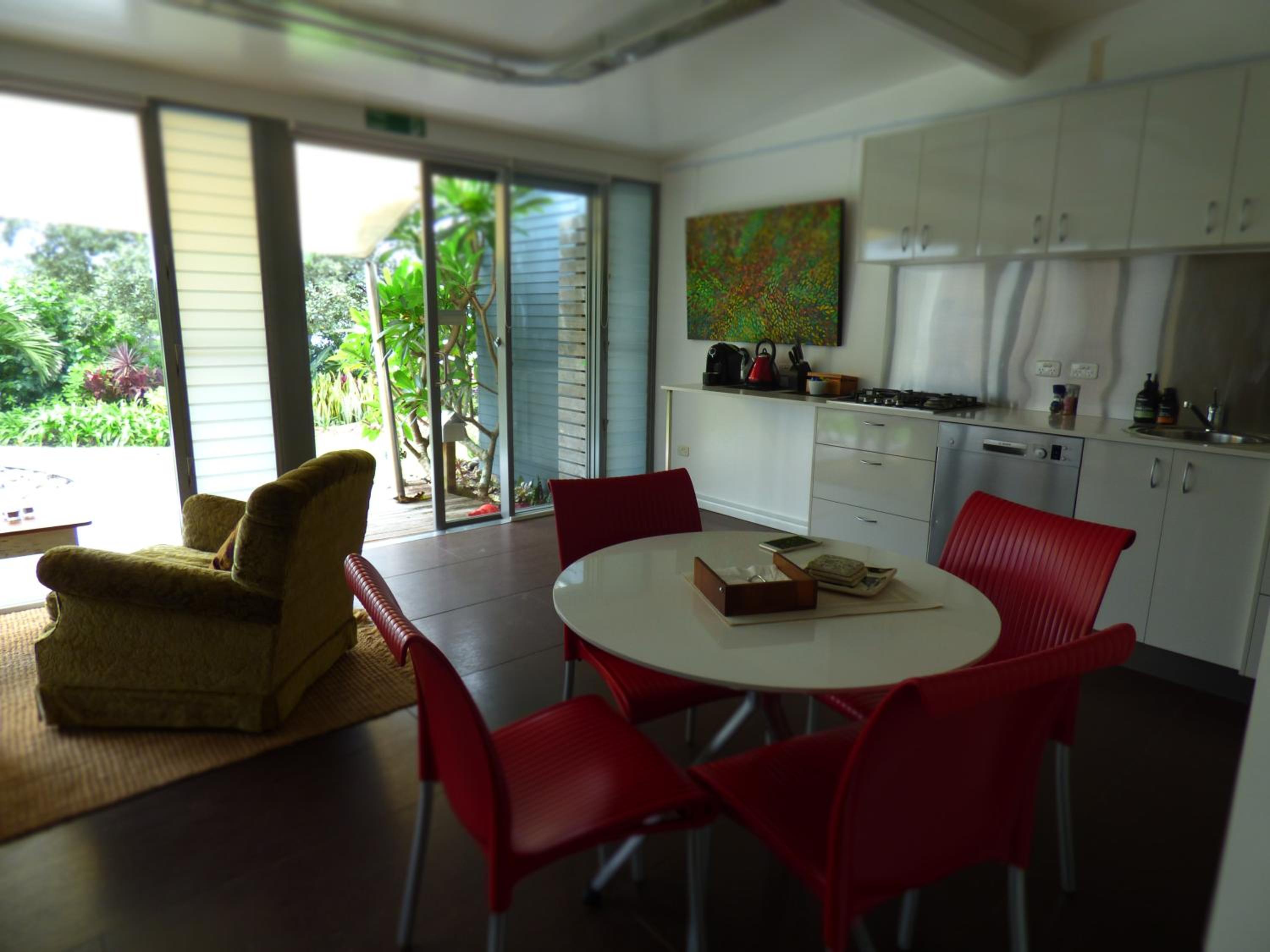 ArtHOUSE Beachfront Accommodation