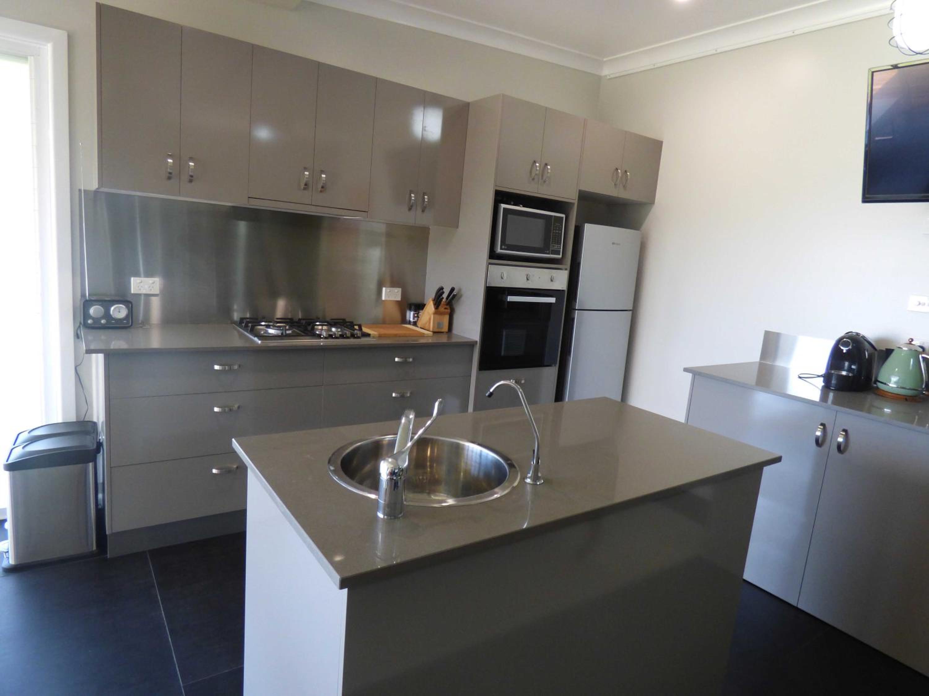 ArtHOUSE Beachfront Accommodation