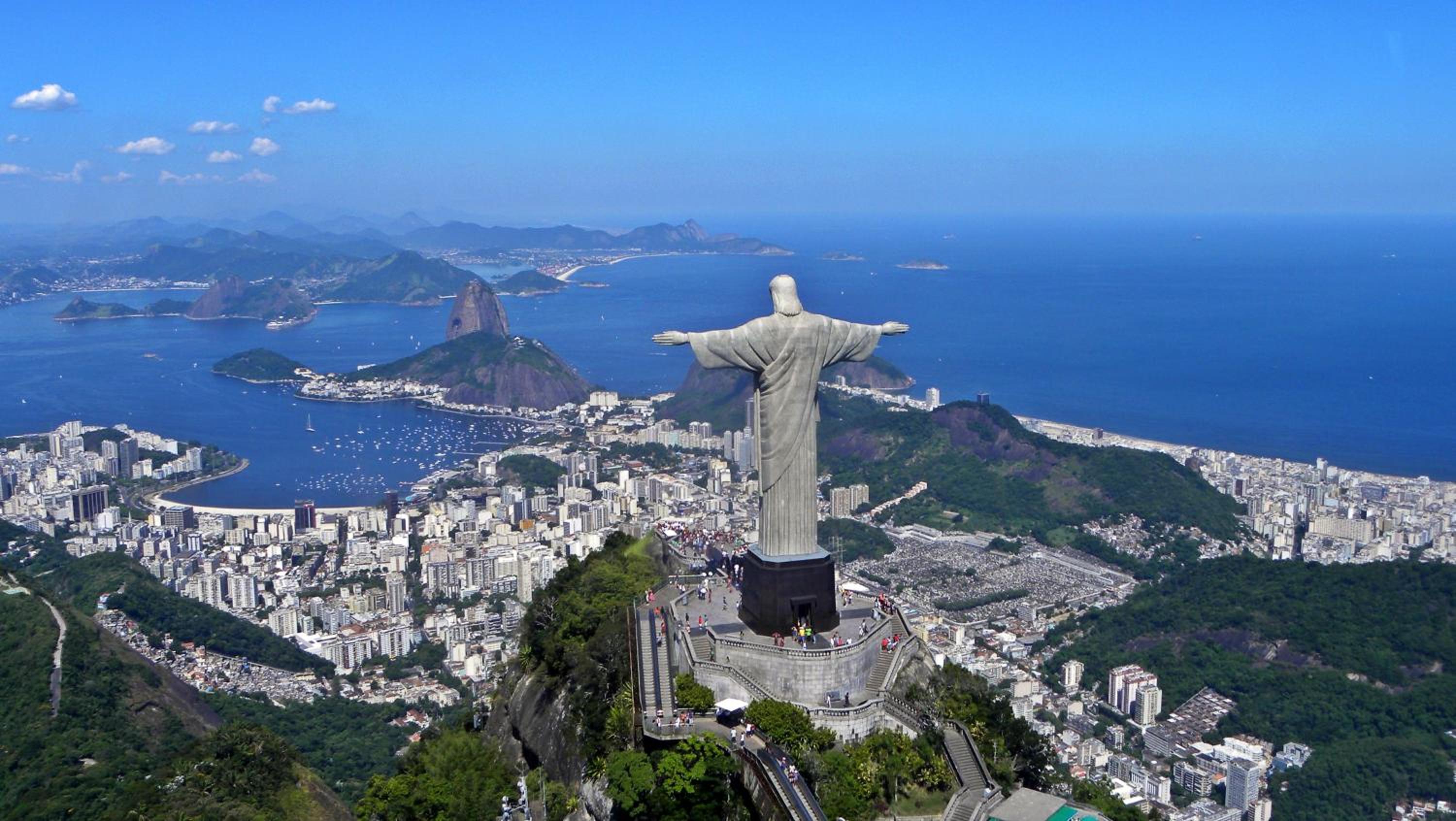 Temporada Rio Studio Lily 2 - Perto do Cristo e de Copacabana
