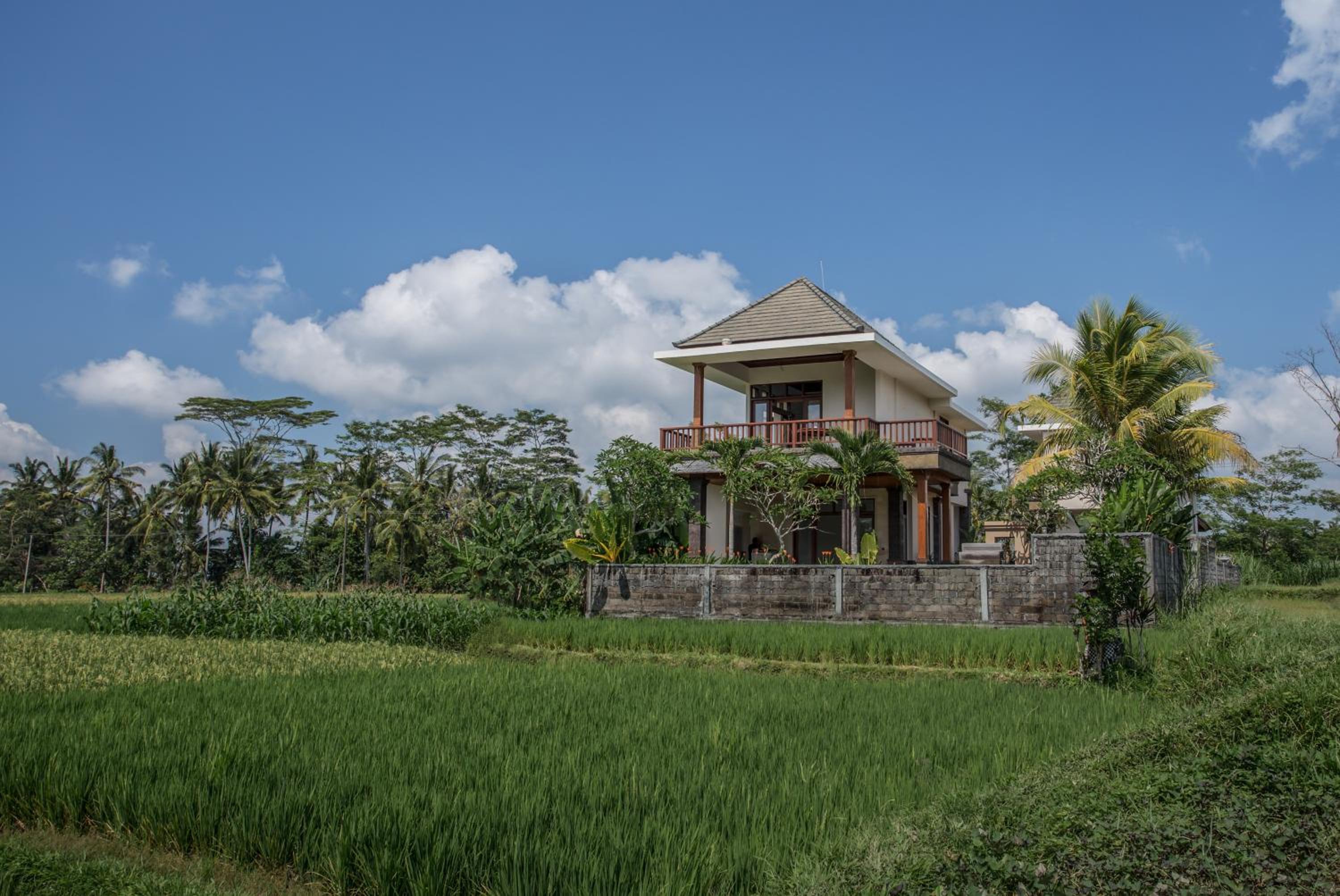Villa Alosta