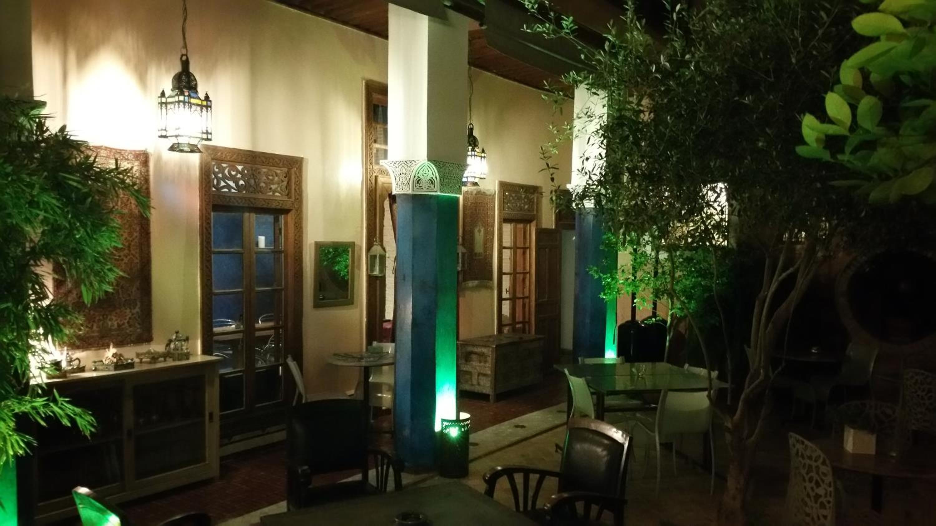 dining