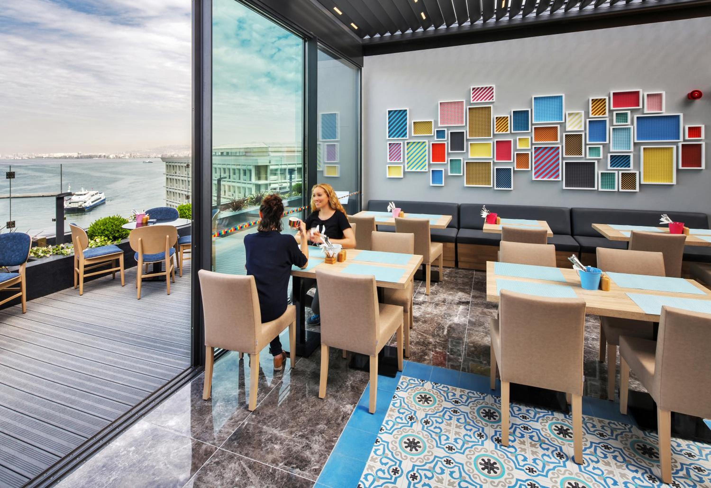 Park Inn by Radisson İzmir - Image 43