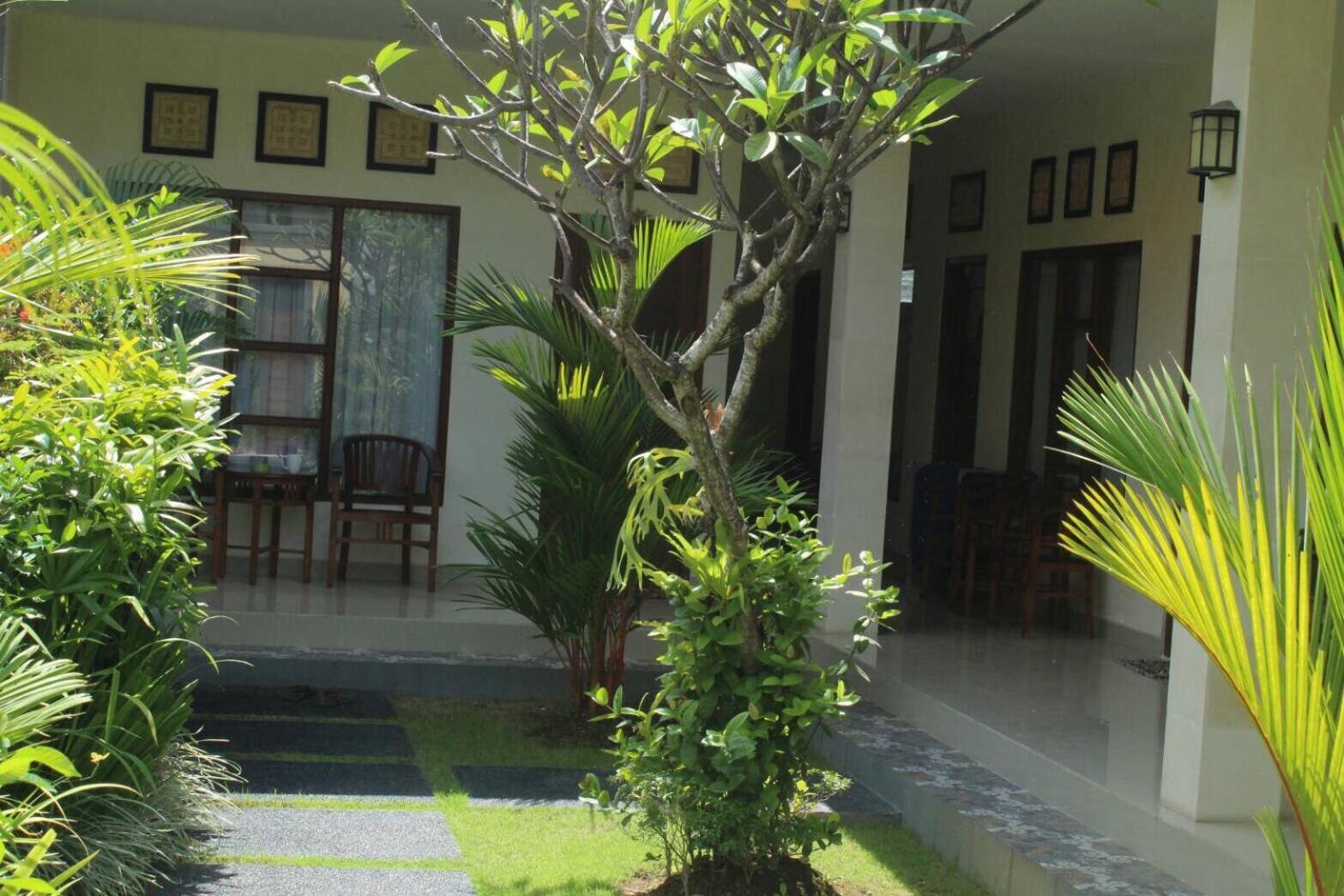 Photo 12