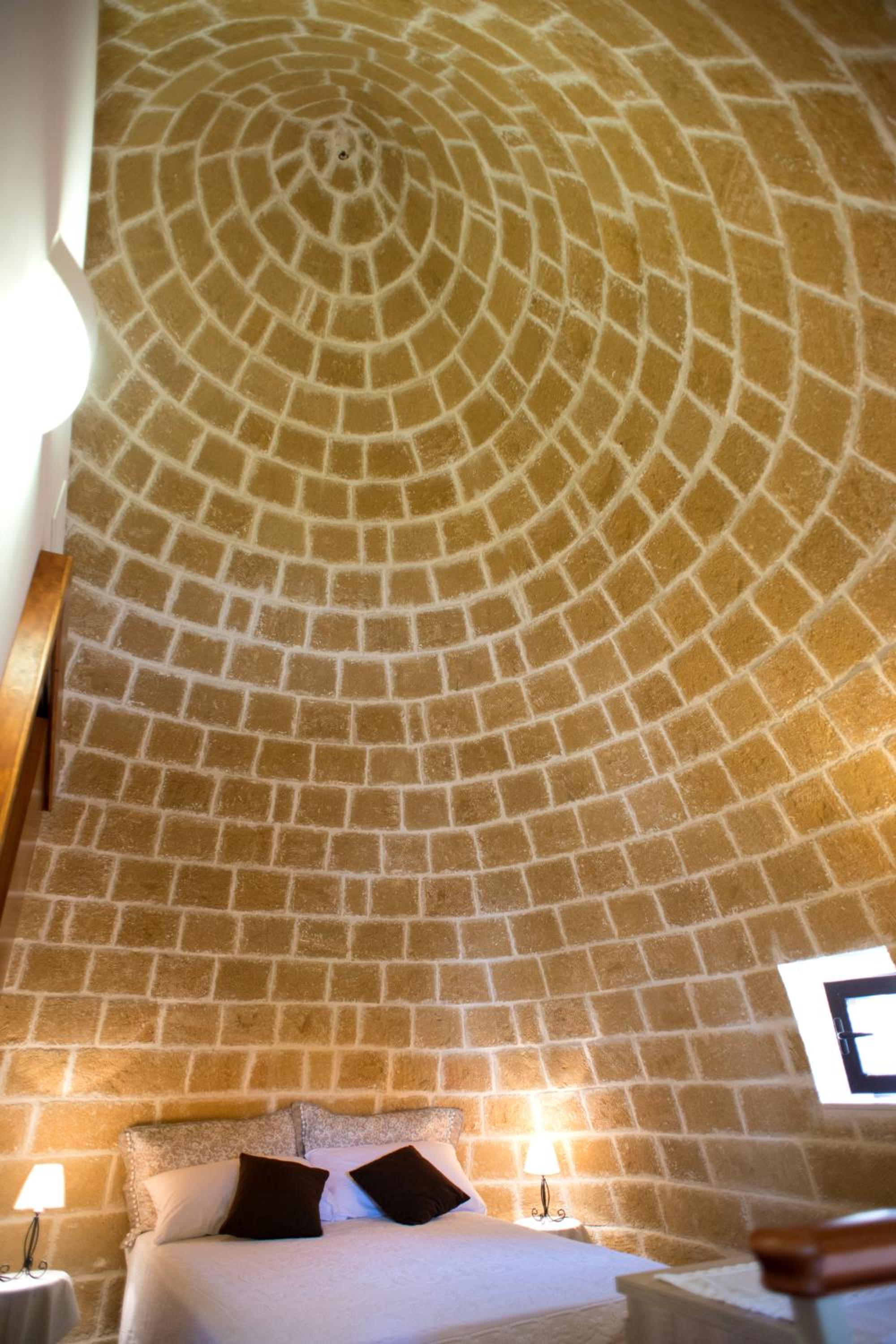 Photo 32