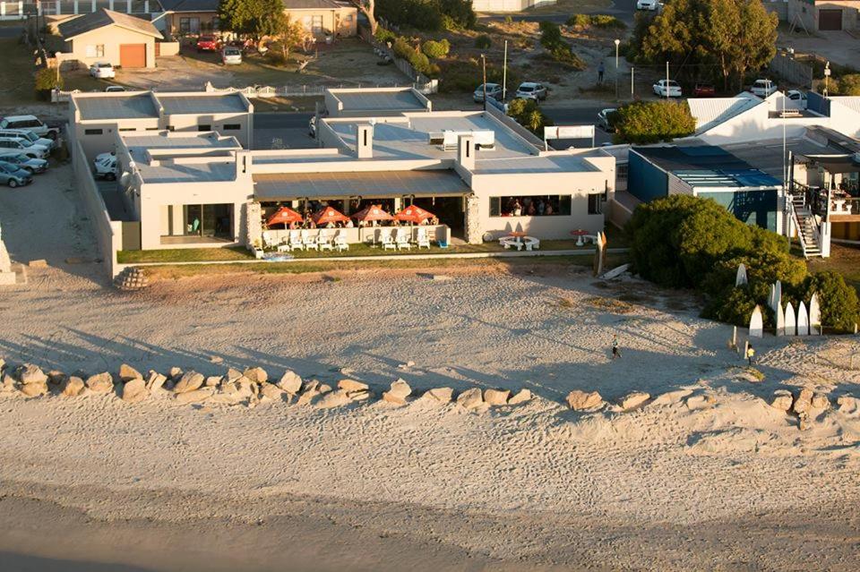 Beach Breakaway Apartment view 5