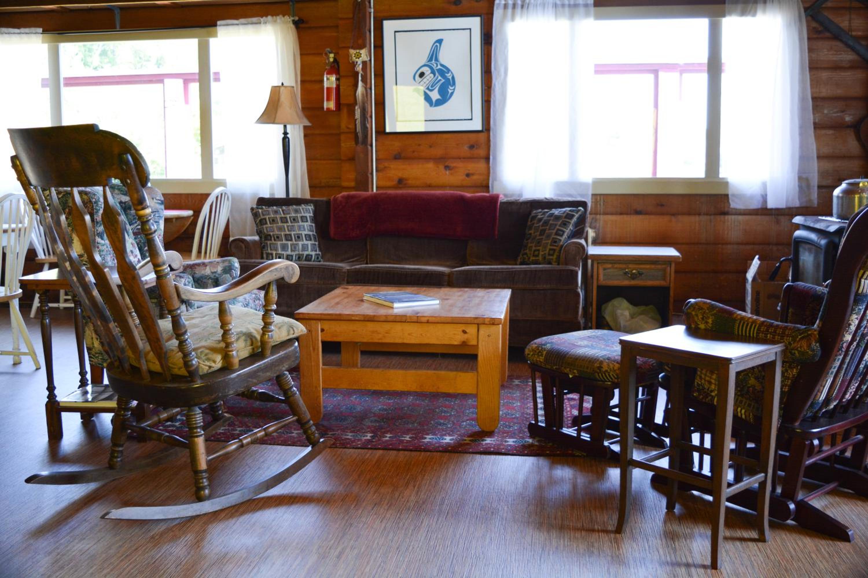 Alert Bay Lodge