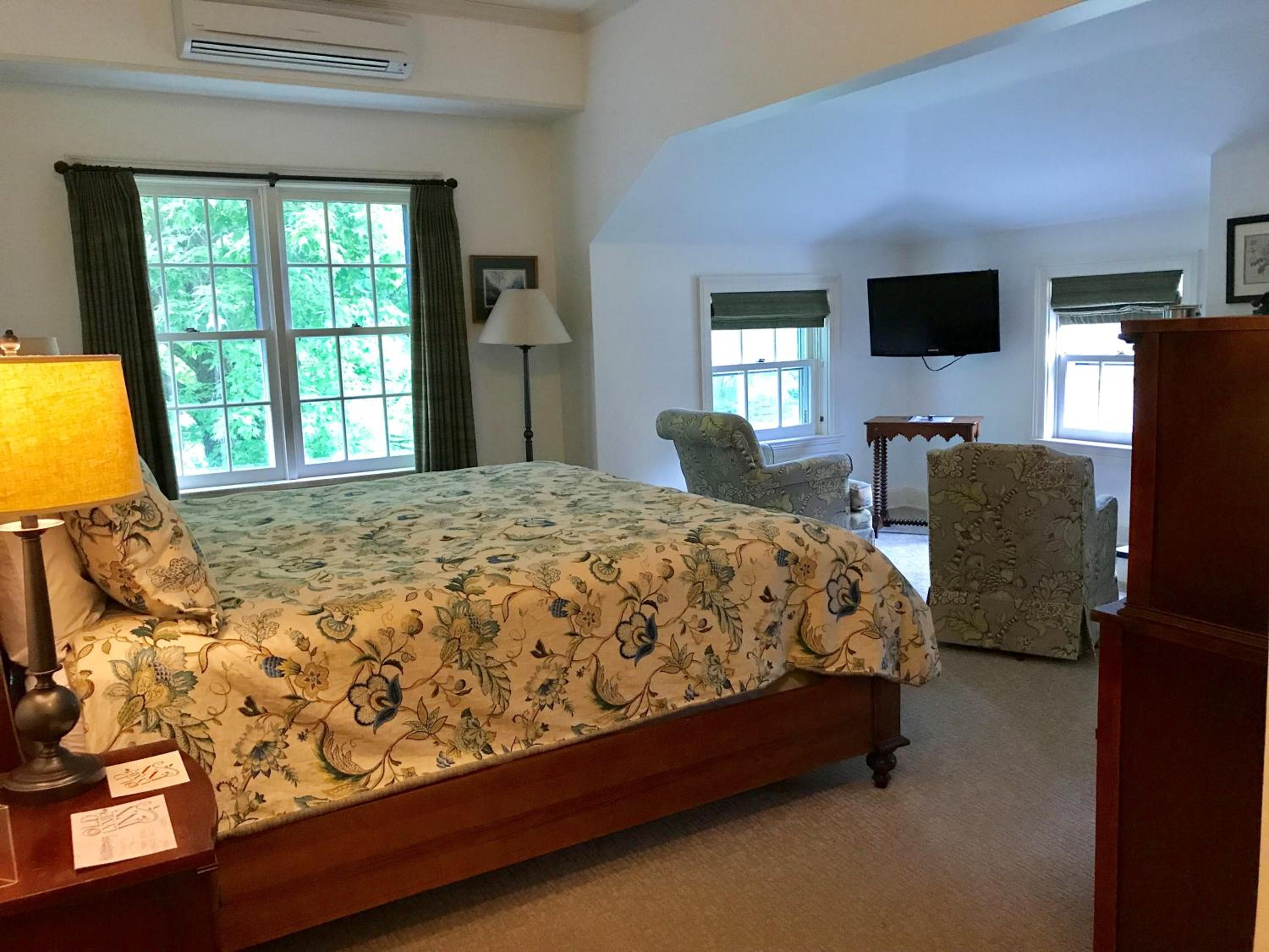 The Old Lyme Inn