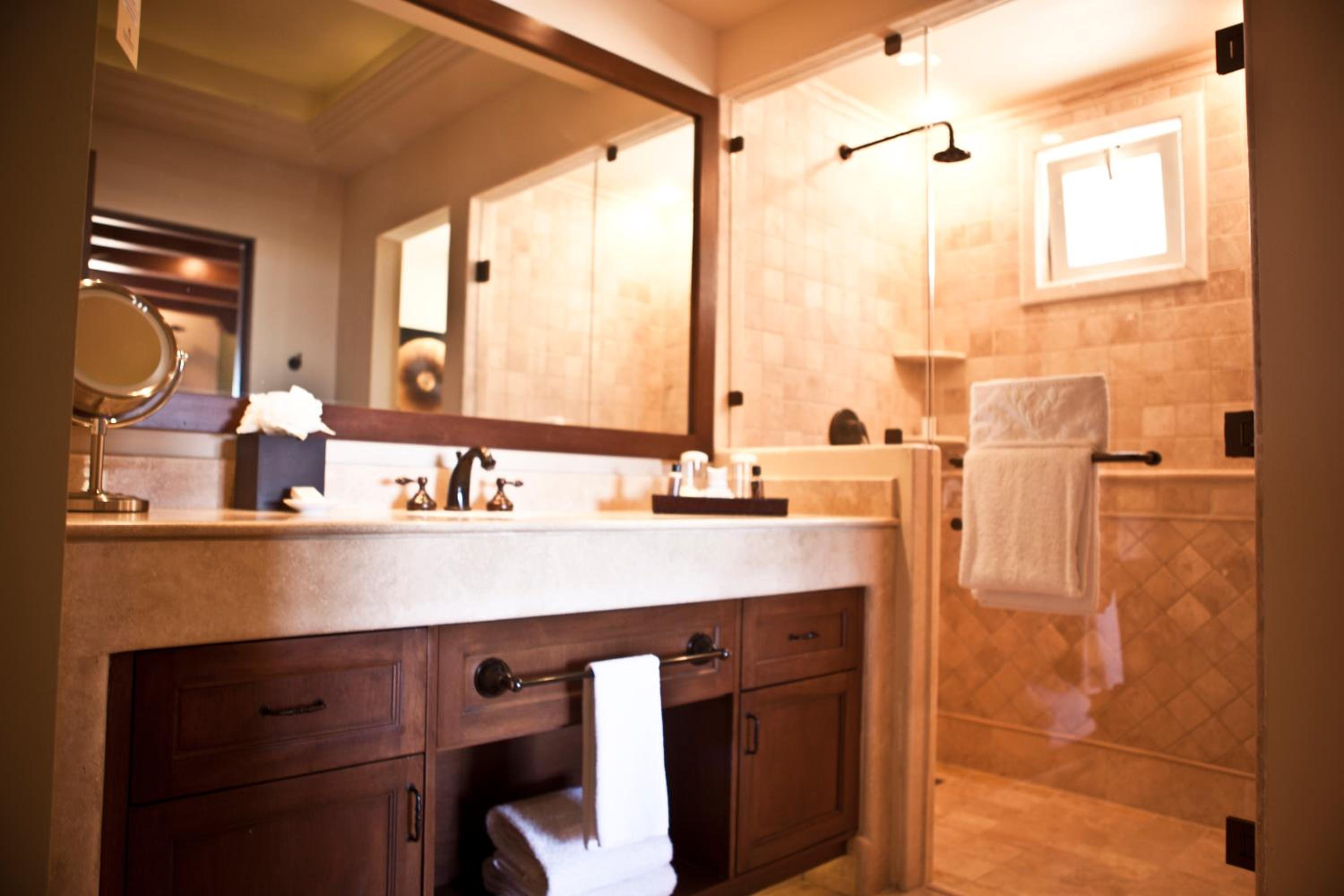 Quivira Los Cabos Condos and Homes -Vacation Rentals