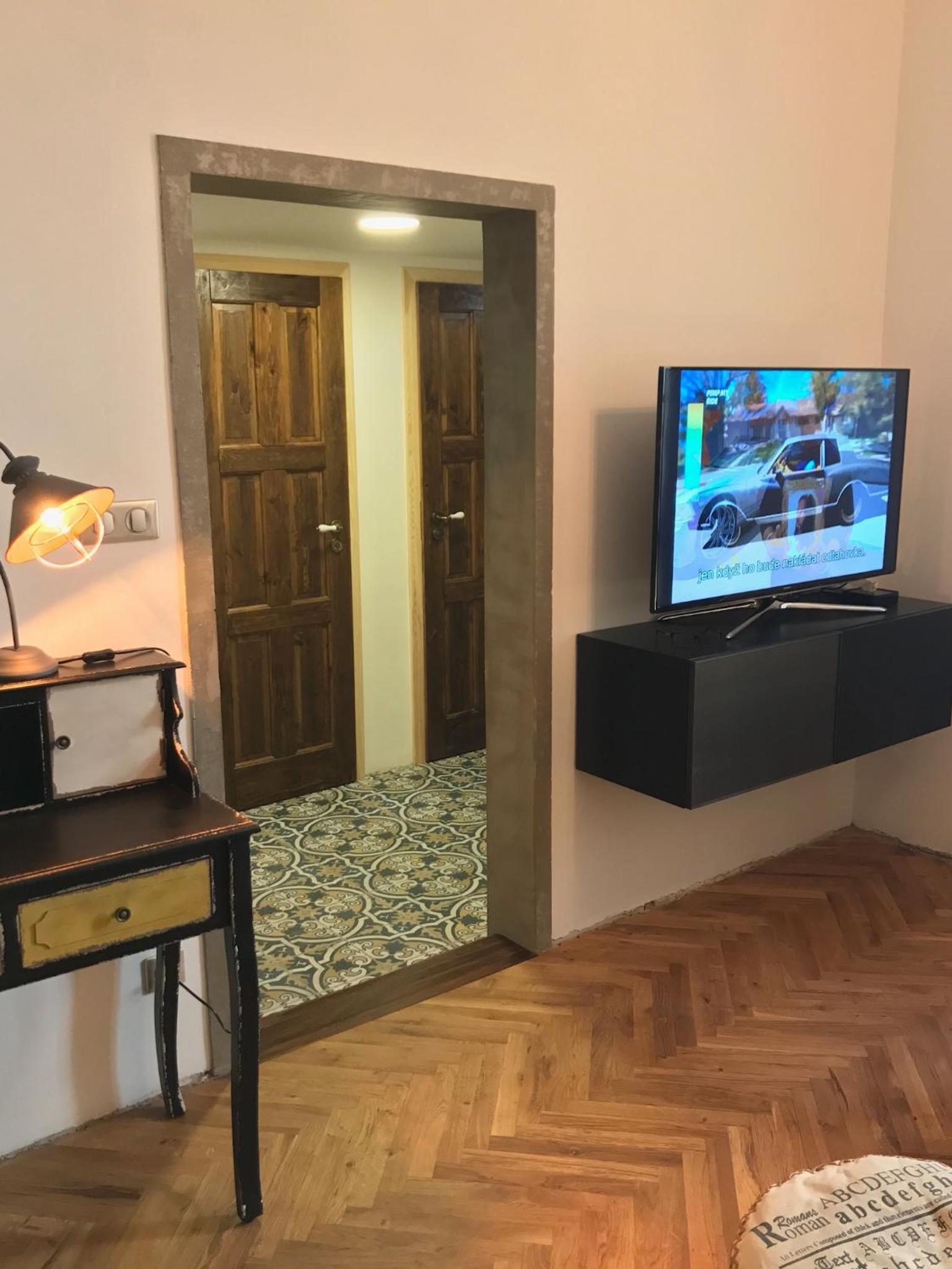 Pinkova Apartments