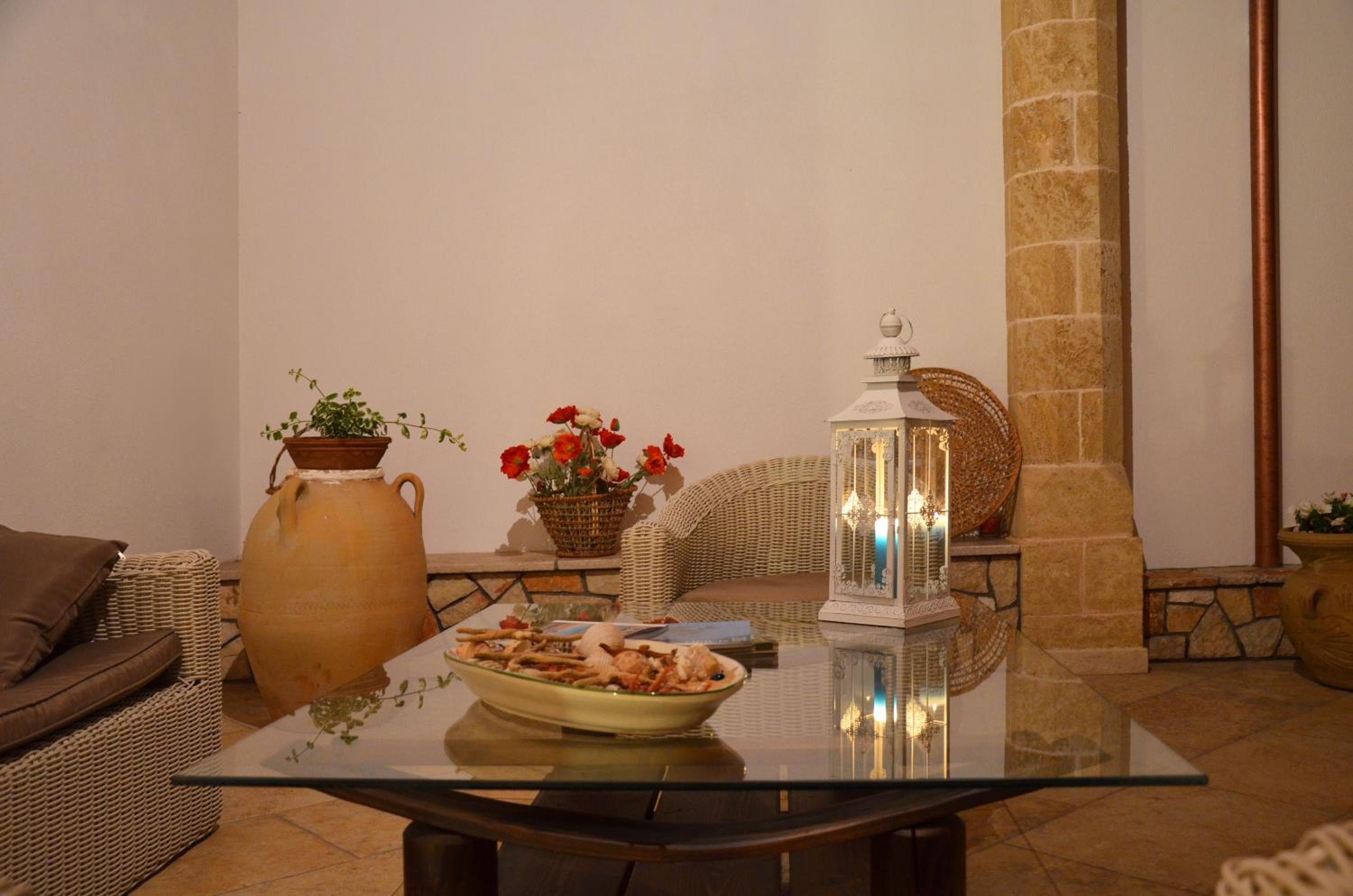 B&B Anemos