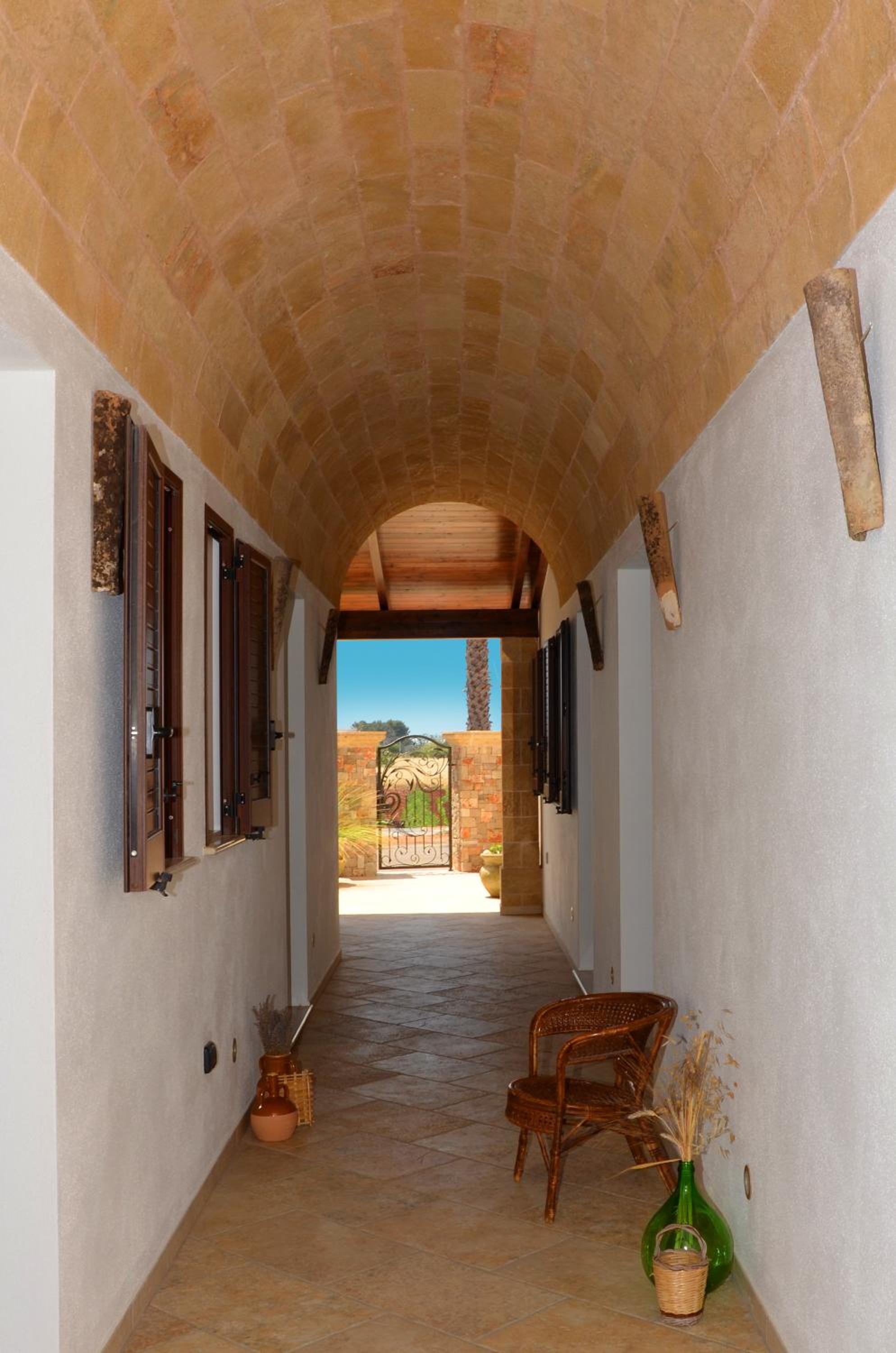 B&B Anemos