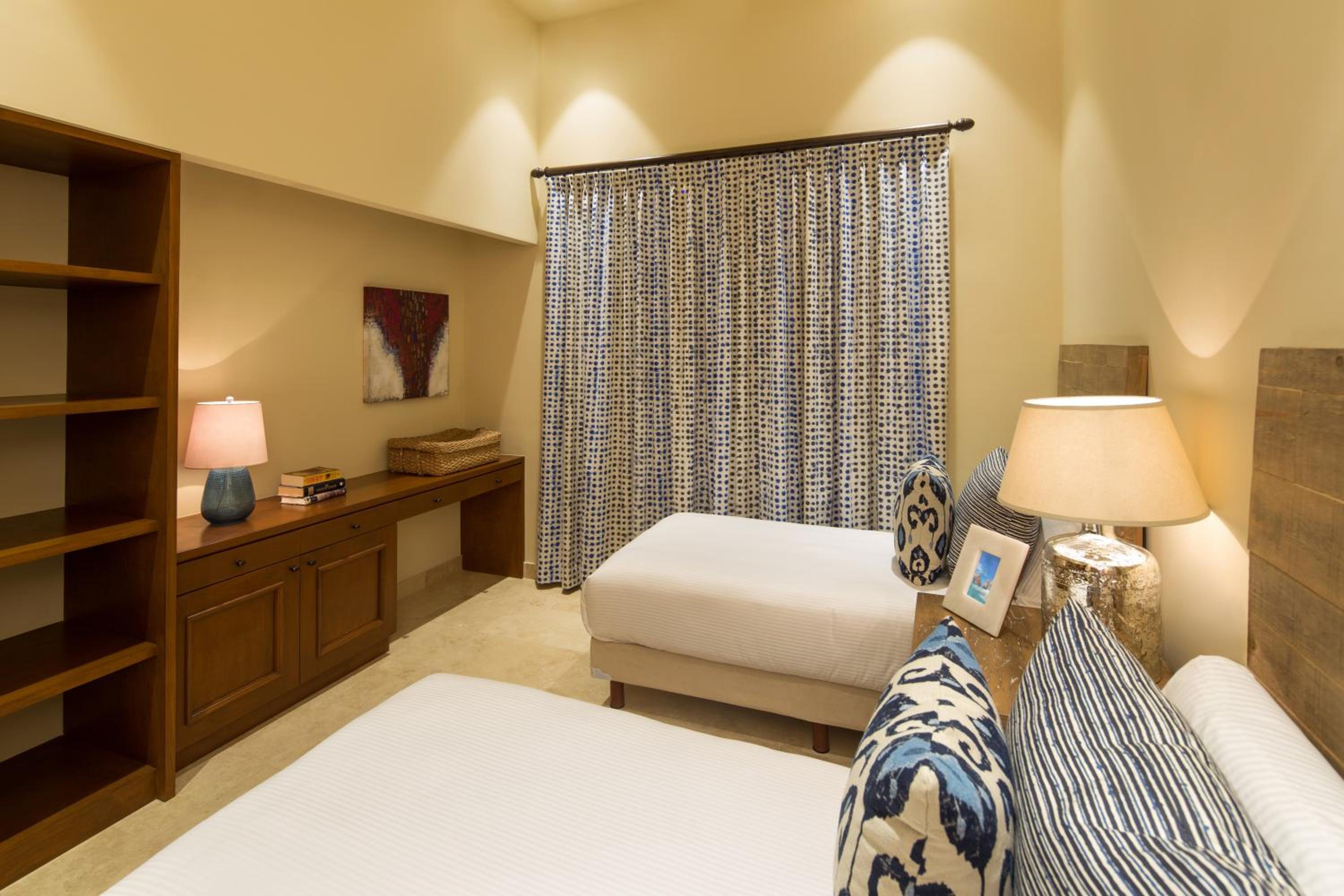 Quivira Los Cabos Condos and Homes -Vacation Rentals