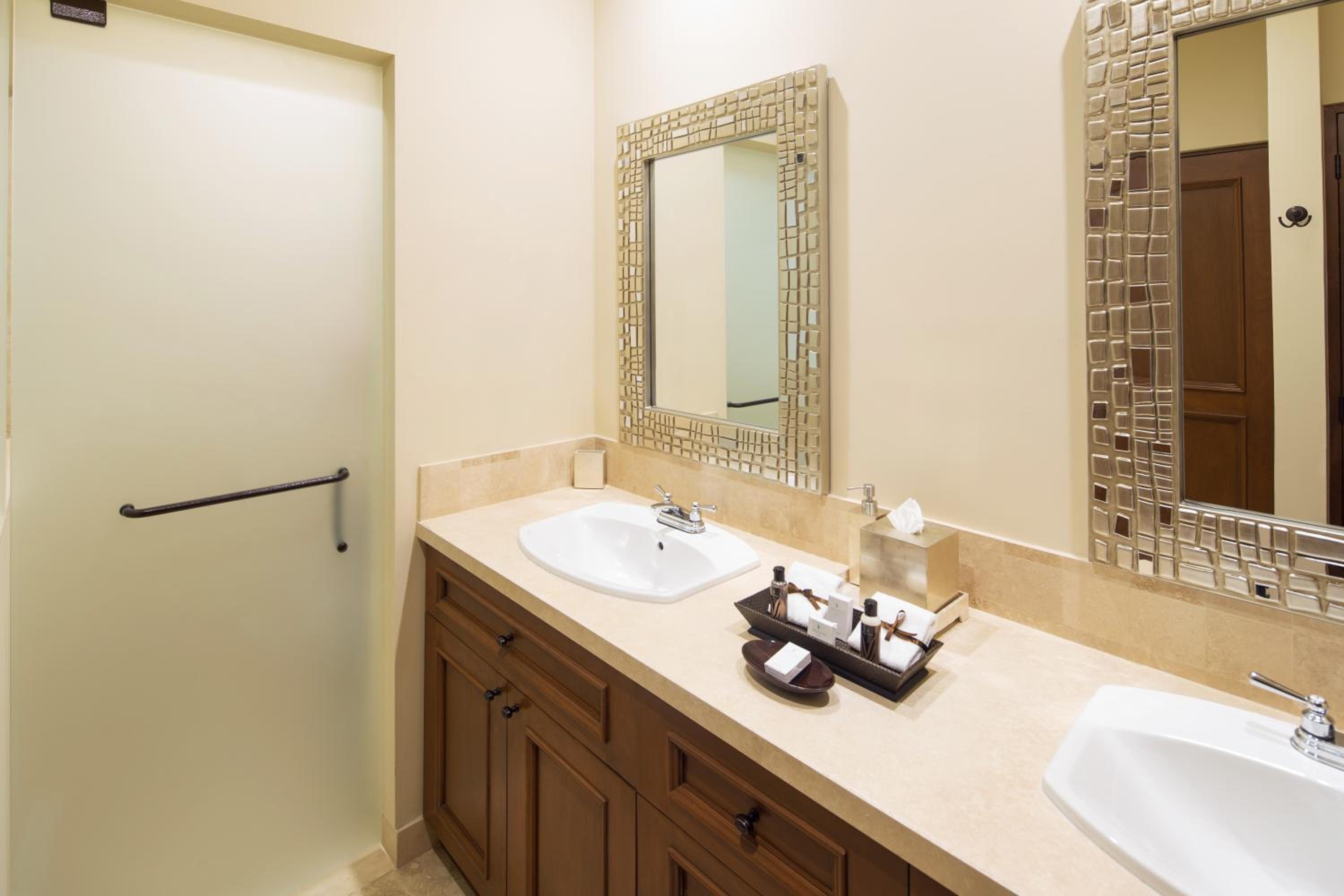 Quivira Los Cabos Condos and Homes -Vacation Rentals