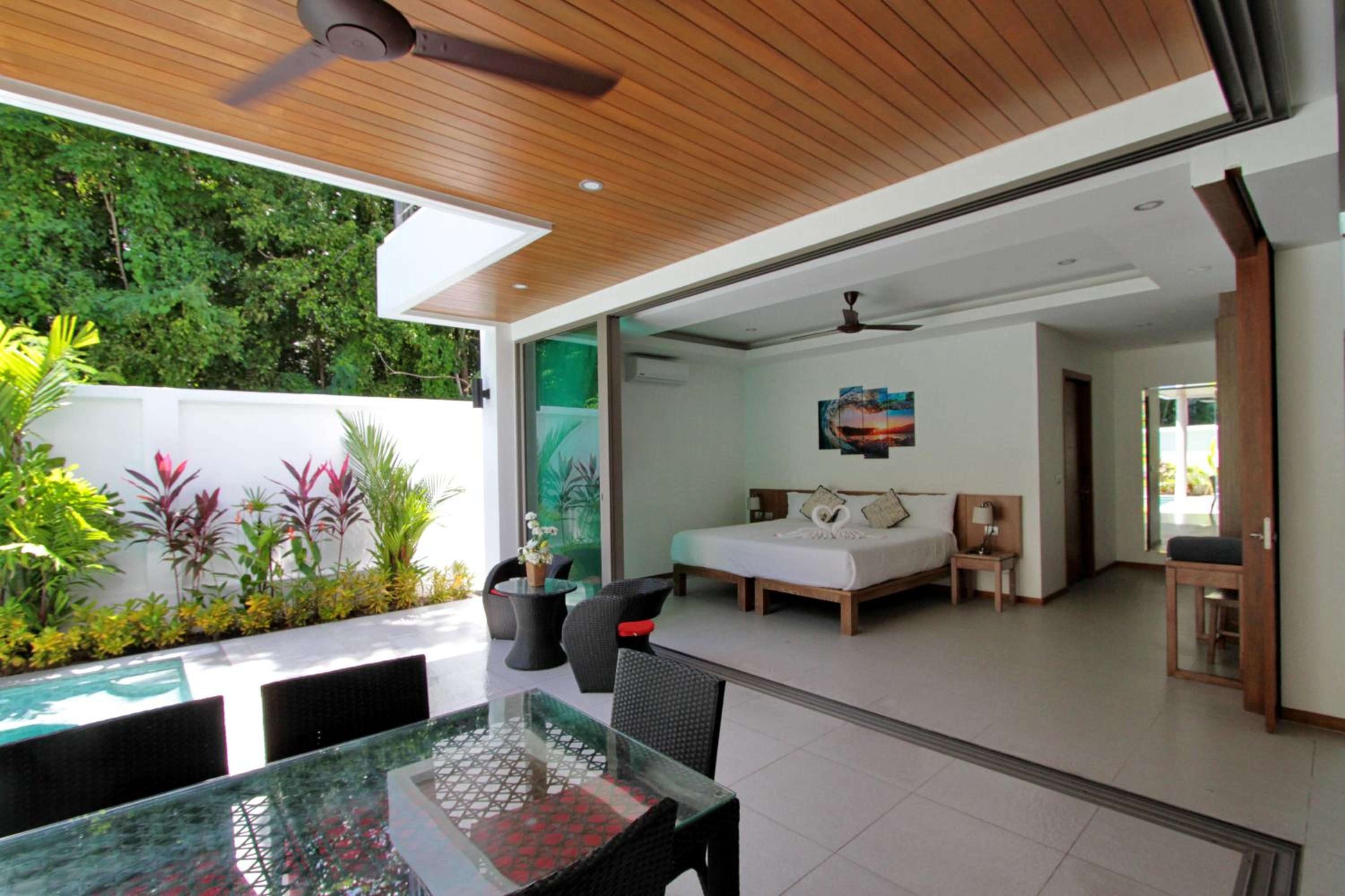 Ya Nui Beach Villas