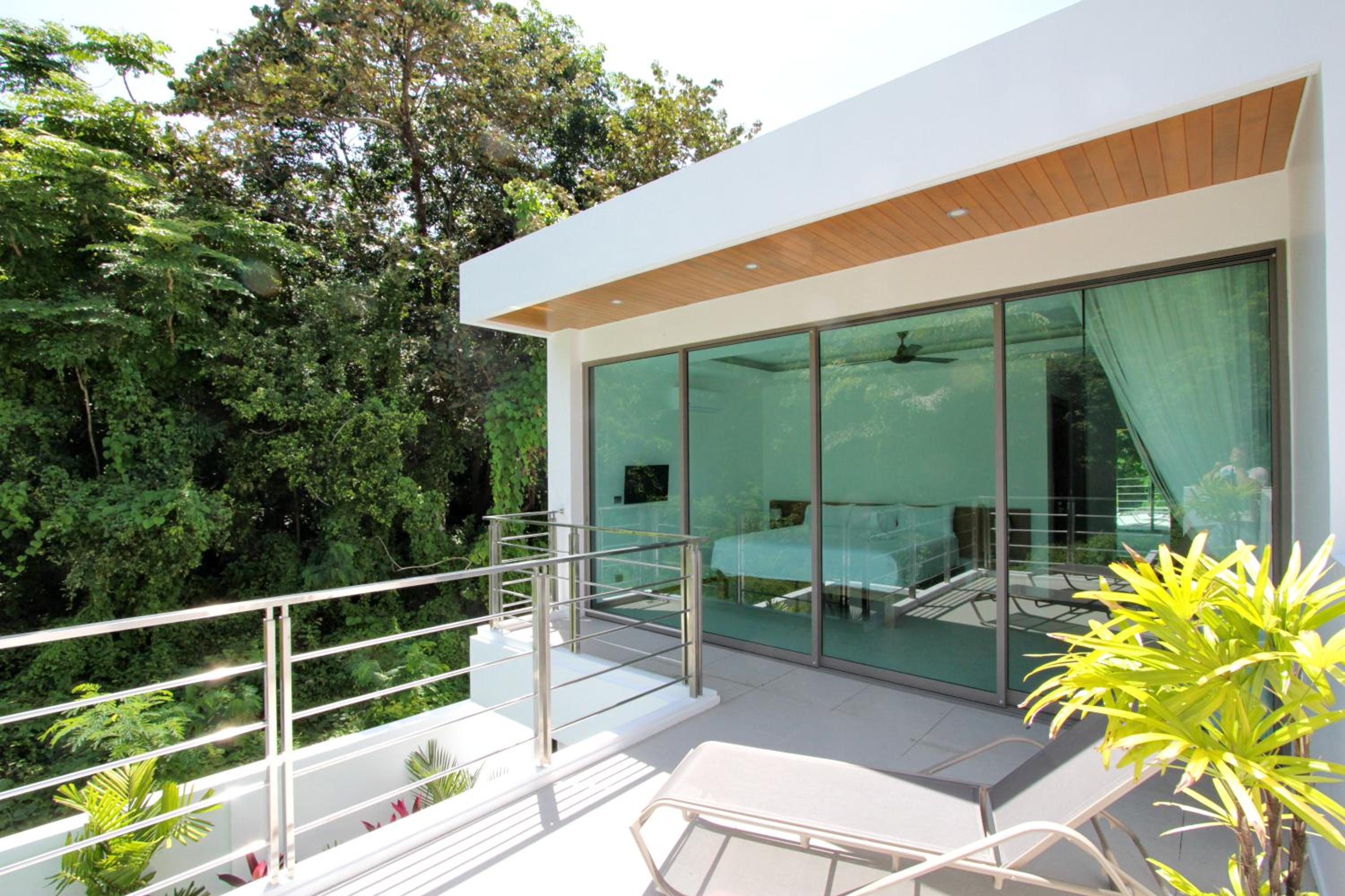 Ya Nui Beach Villas