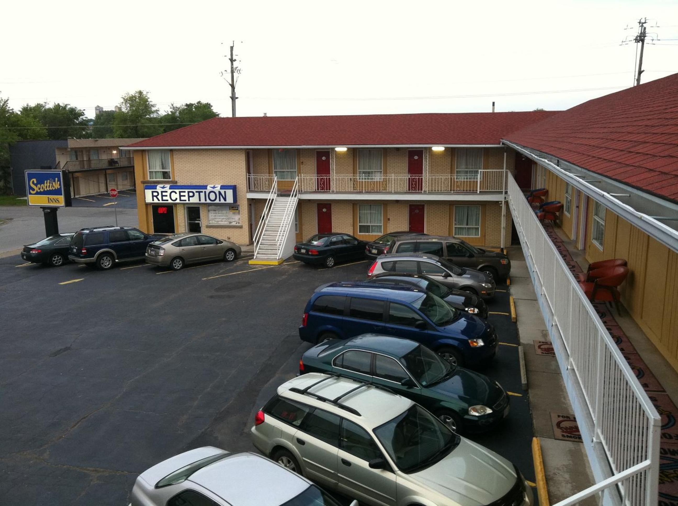 Scottish Inn Near the Falls and Casino - Image 3