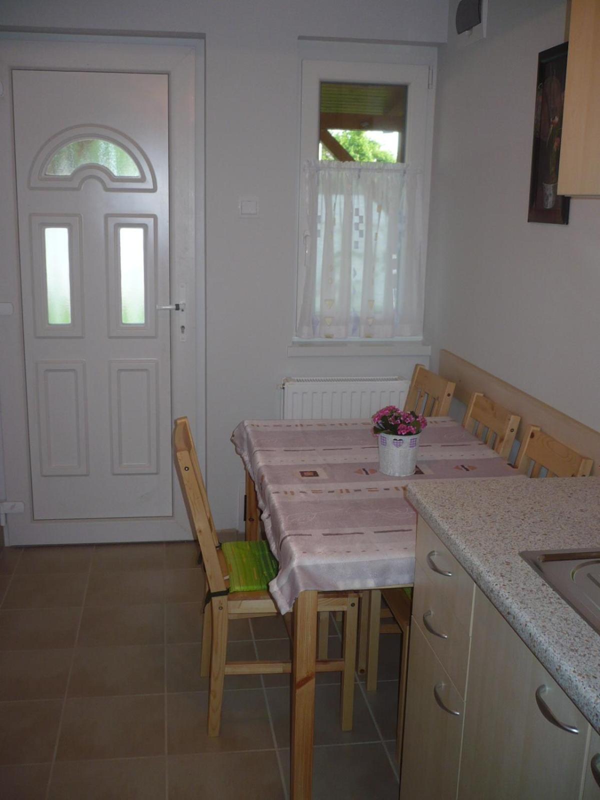 Eszter apartmanház