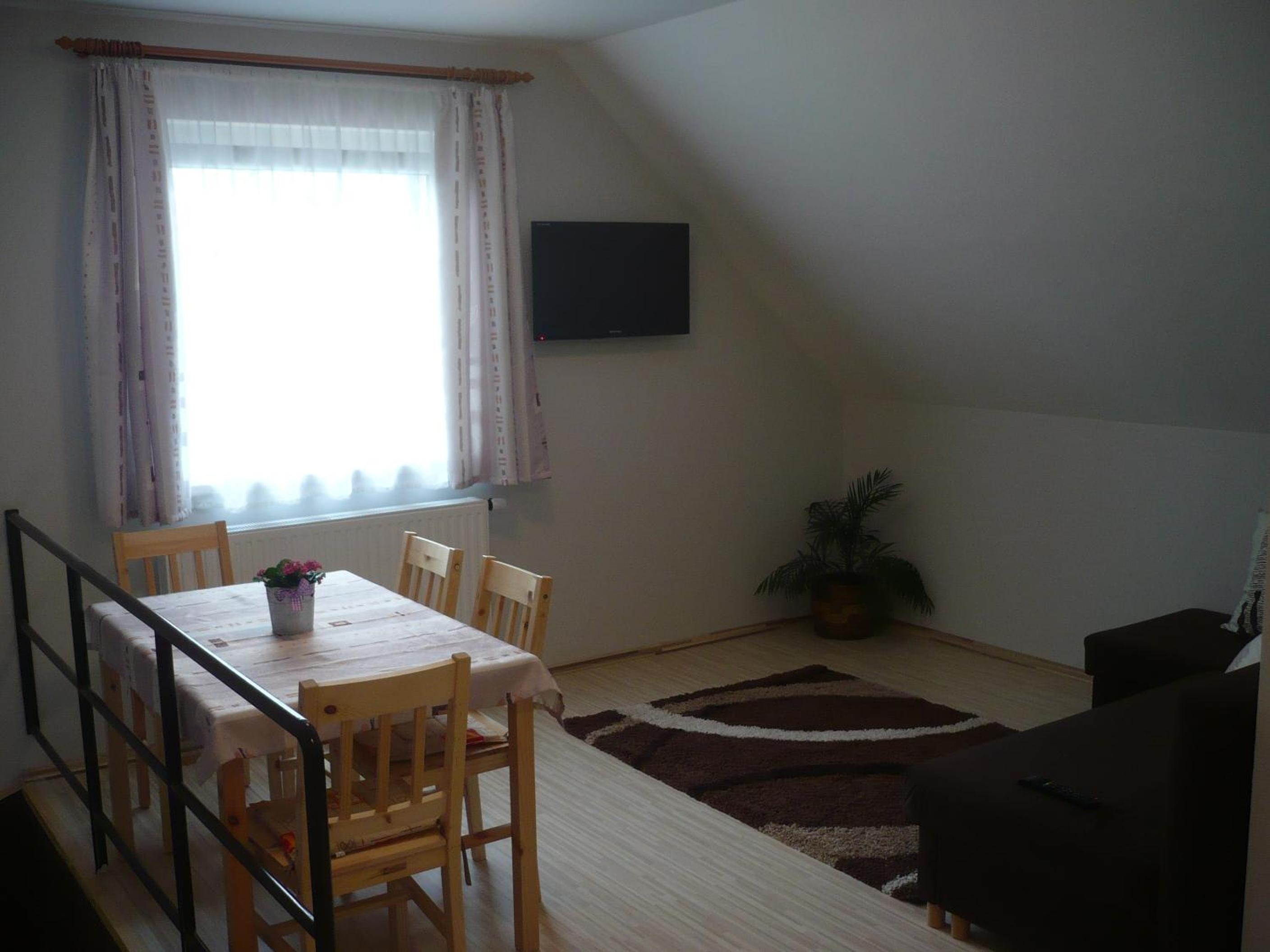 Eszter apartmanház