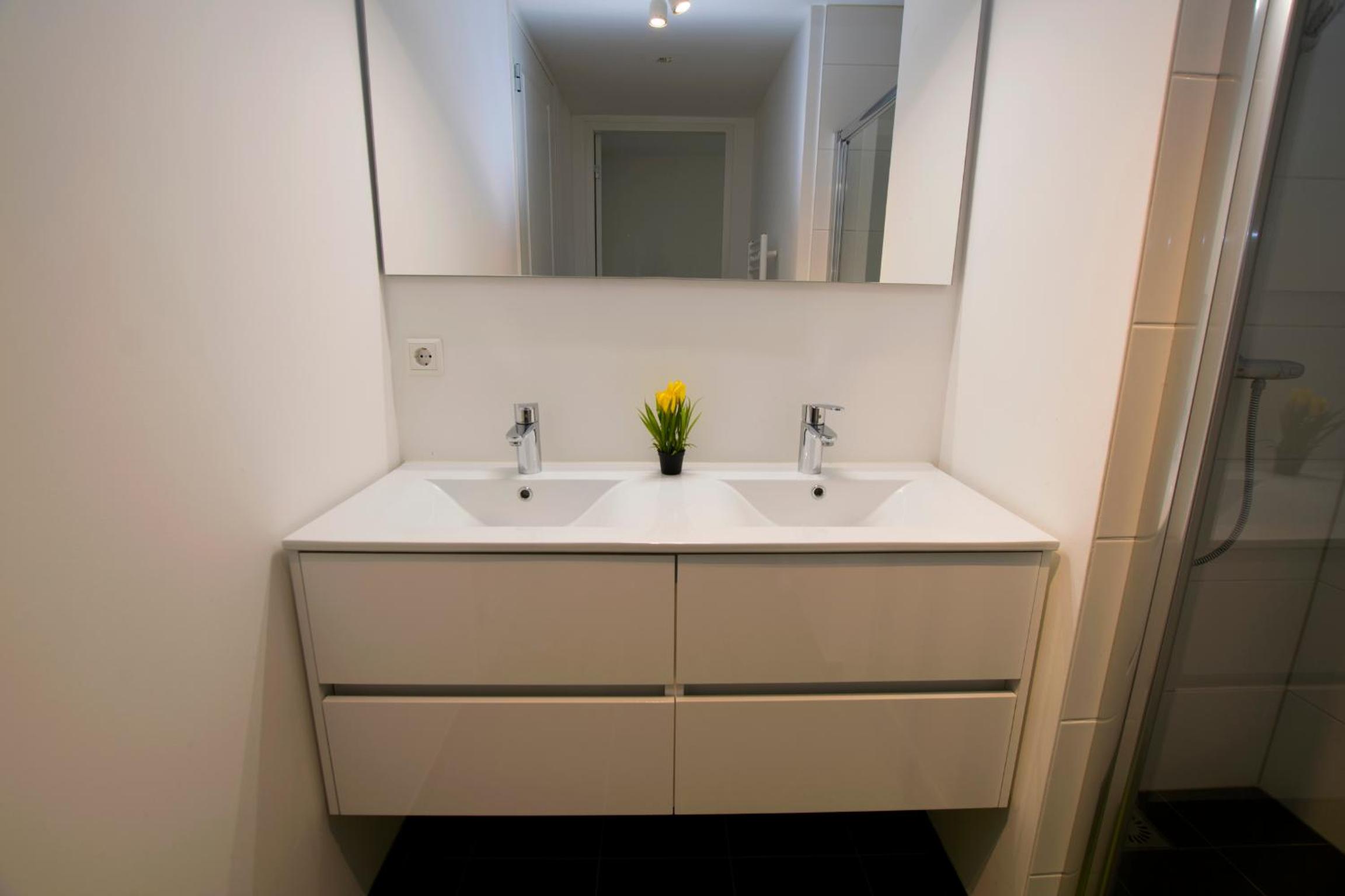White Moon Apartment