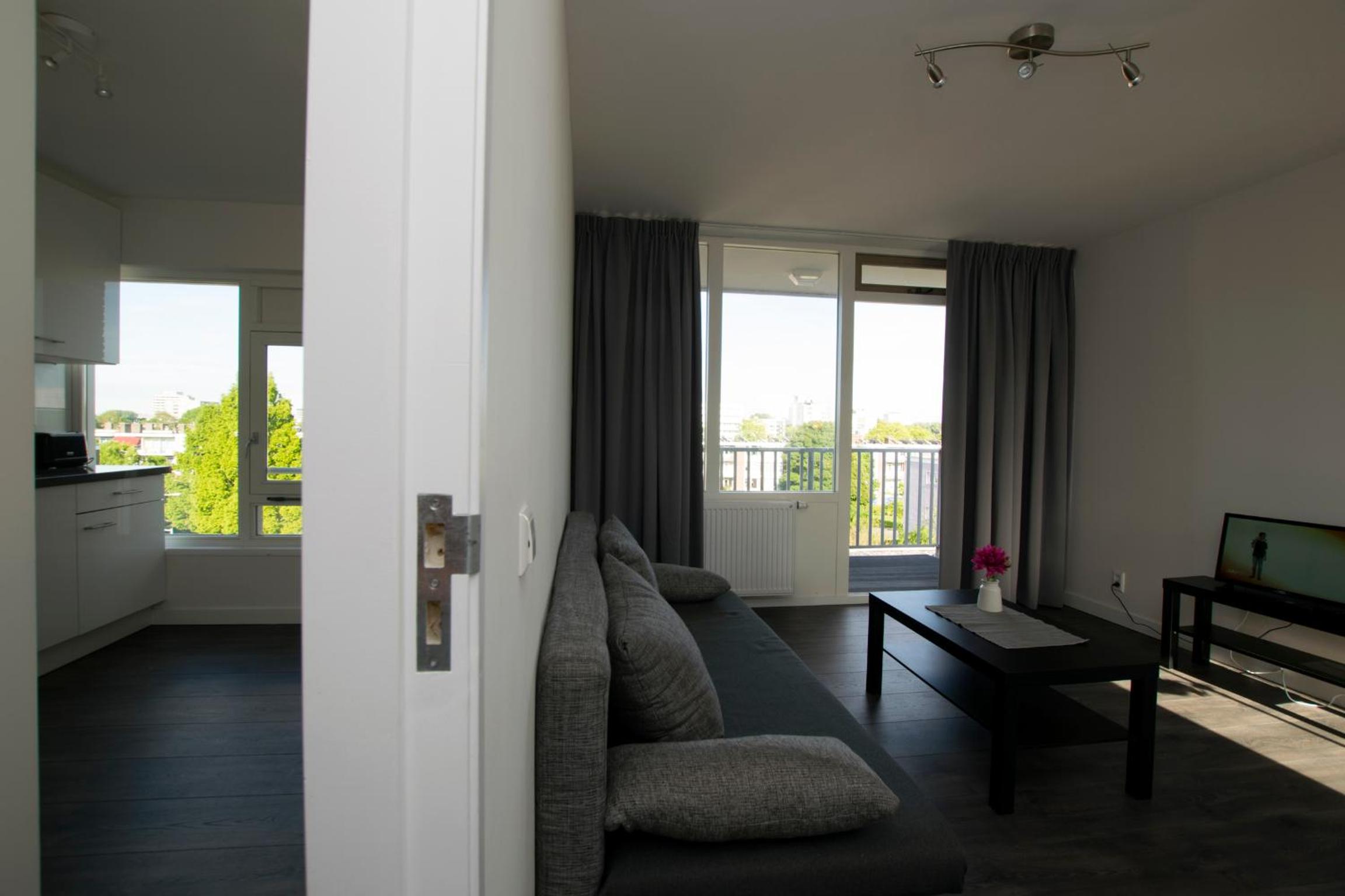 White Moon Apartment