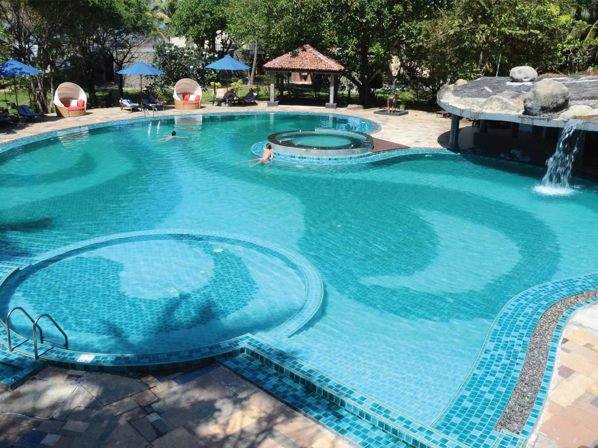 Siddhalepa Ayurveda Resort - All Meals, Ayurveda Treatment and Yoga