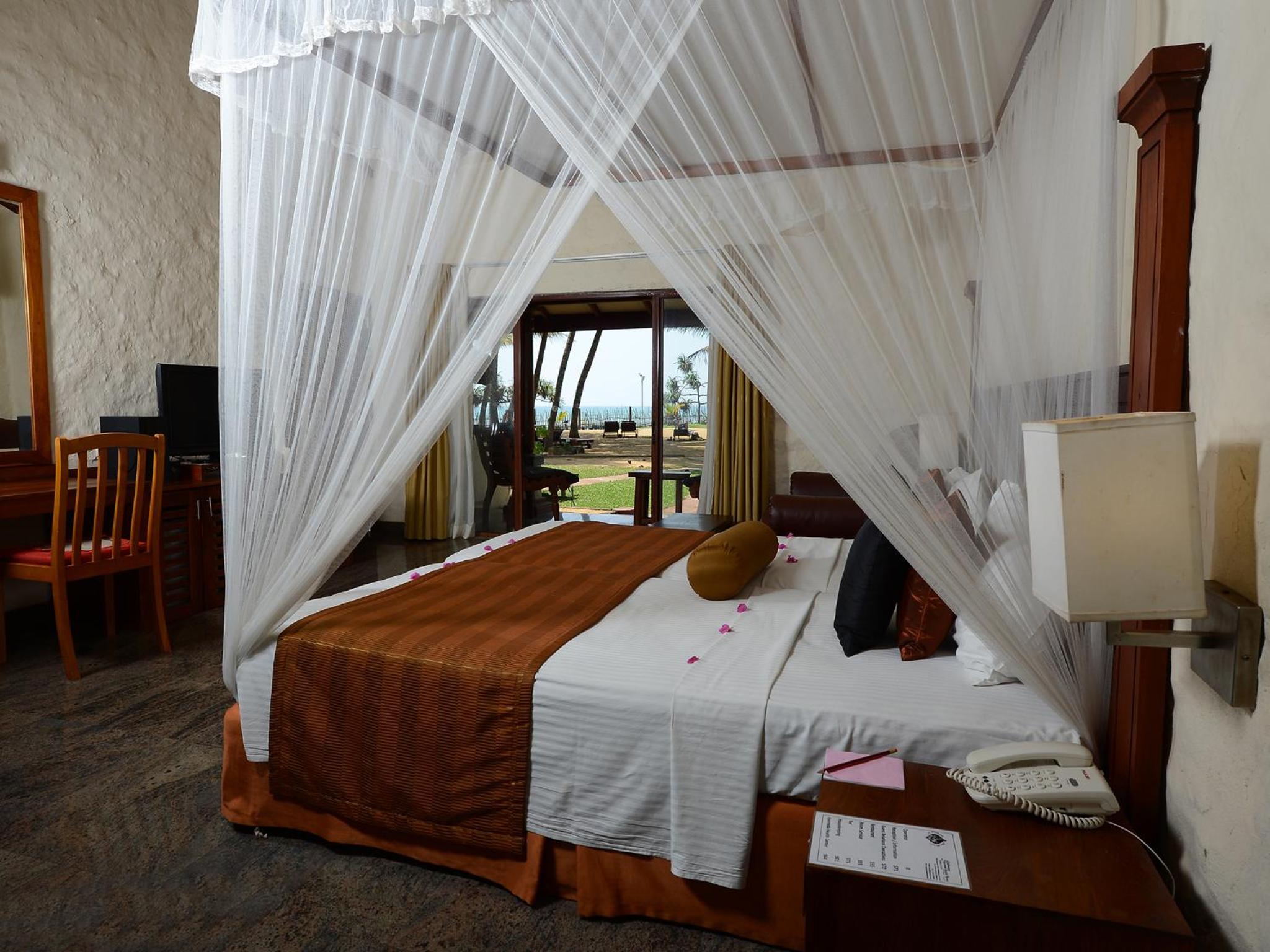 Siddhalepa Ayurveda Resort - All Meals, Ayurveda Treatment and Yoga