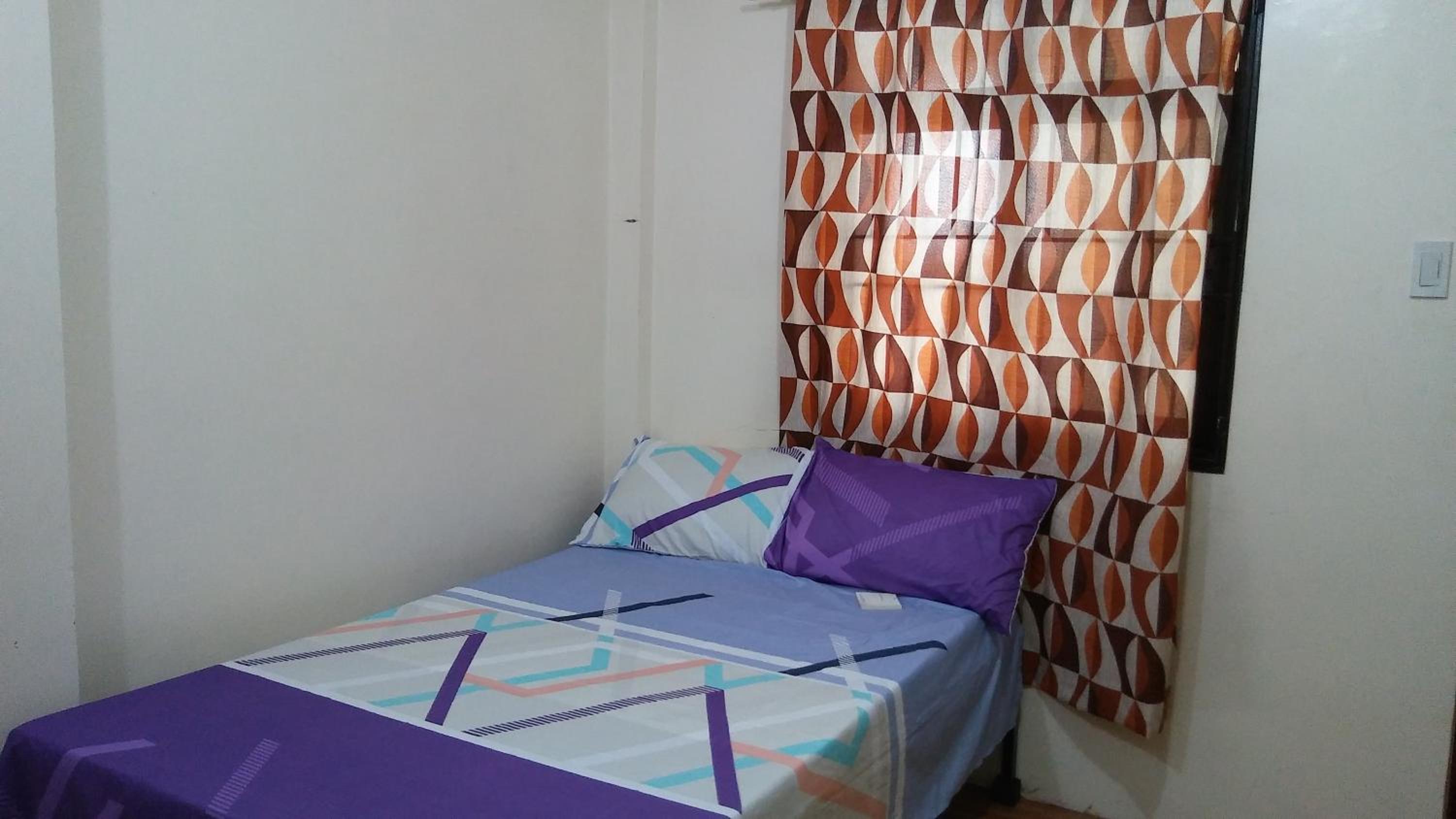 Budget Studio Unit in Makati