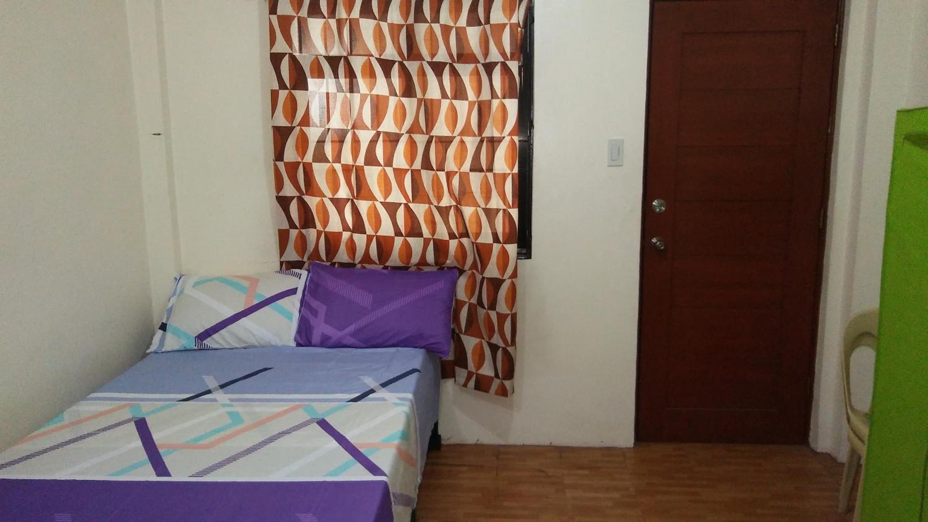 Budget Studio Unit in Makati