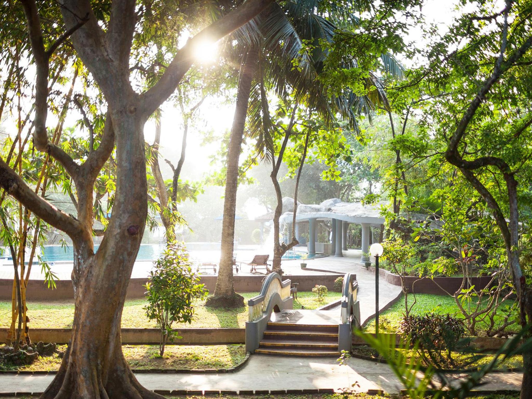 Siddhalepa Ayurveda Resort - All Meals, Ayurveda Treatment and Yoga