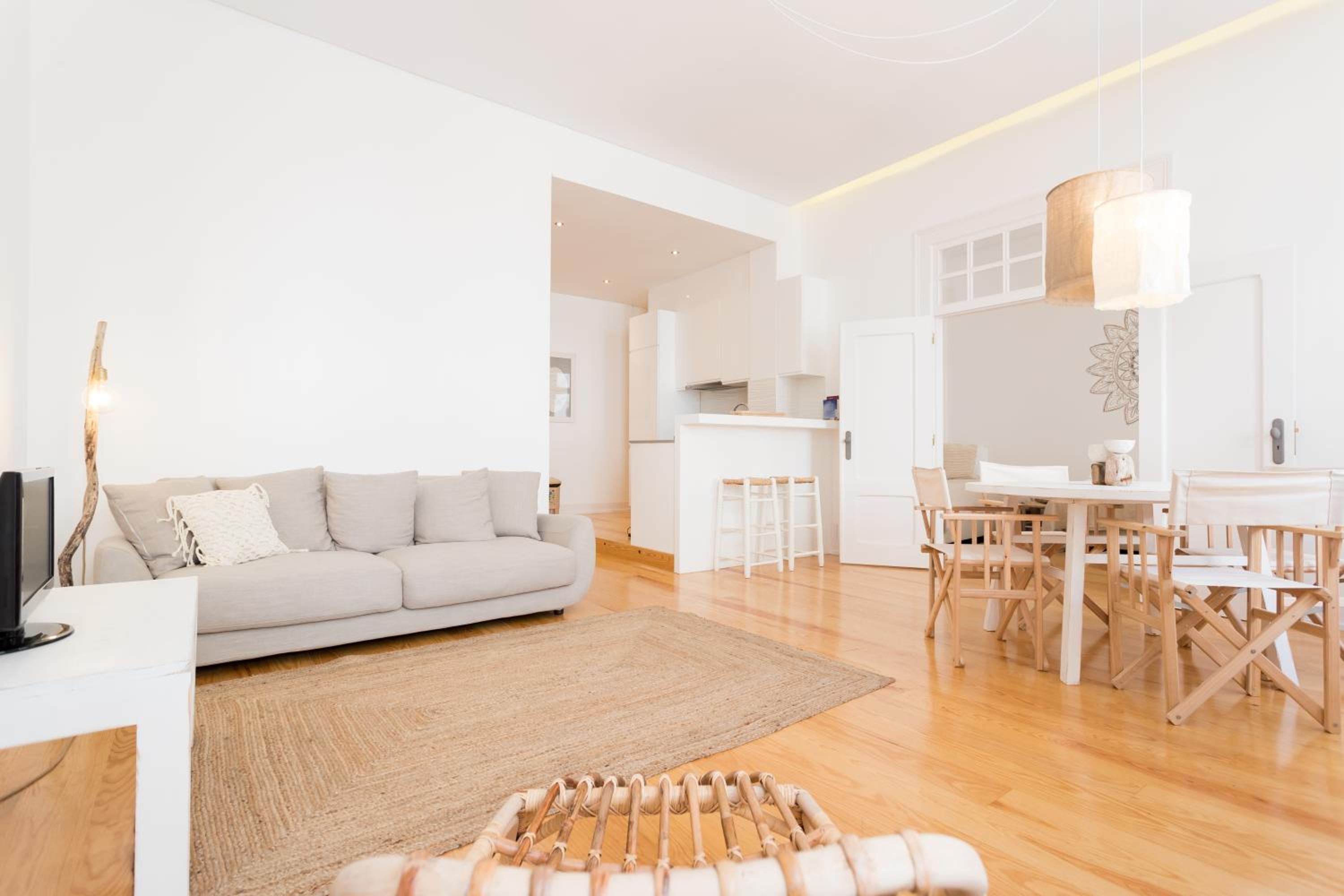 FLH Baixa Modern Apartment view 3