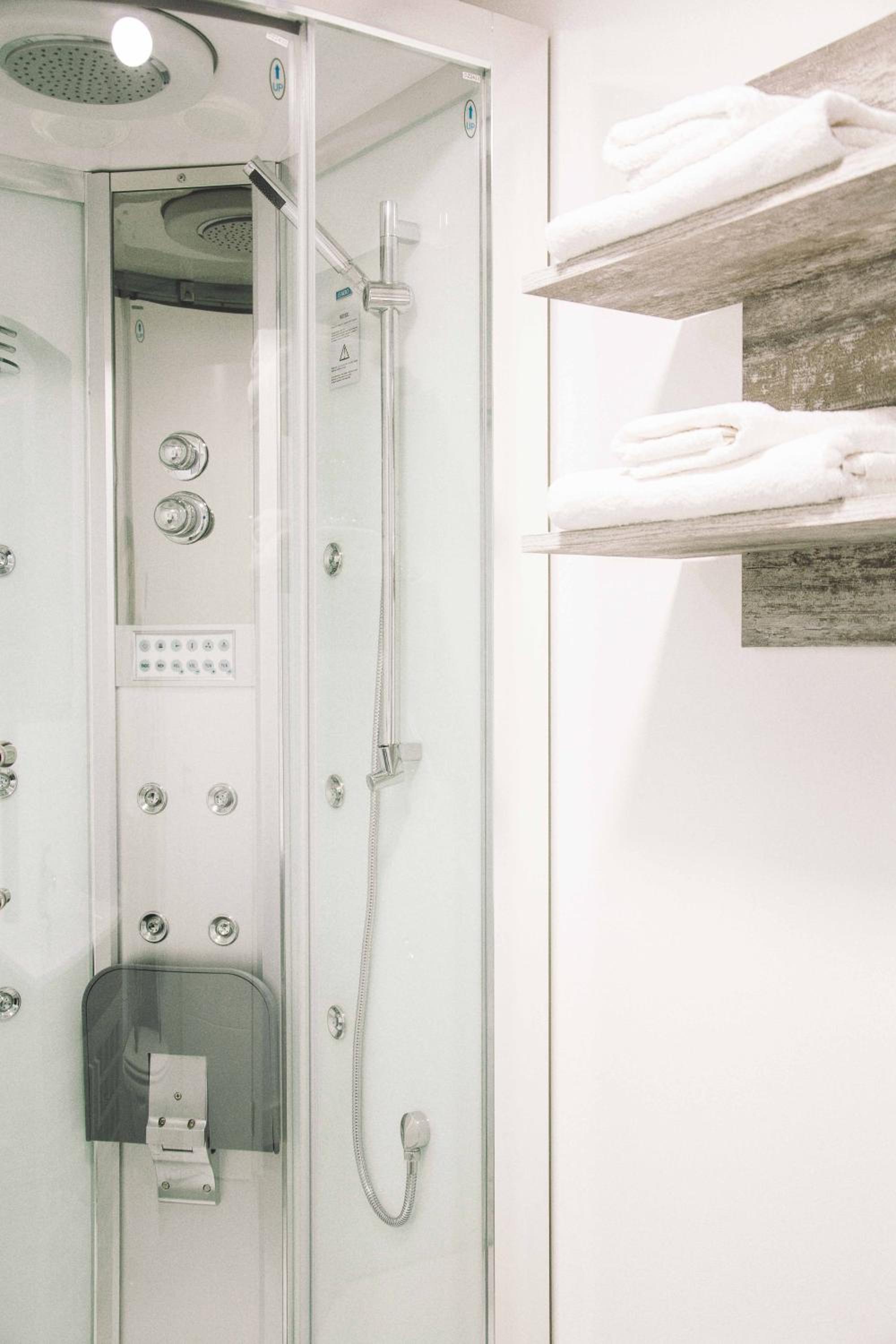 Deluxe Hostels & Suites Merida