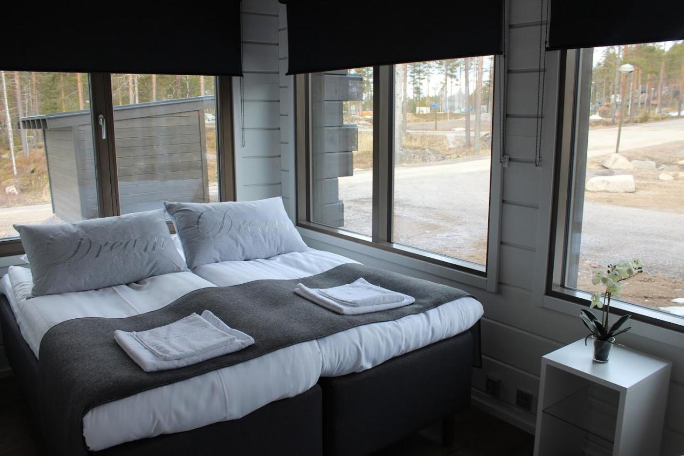 Naava Chalets