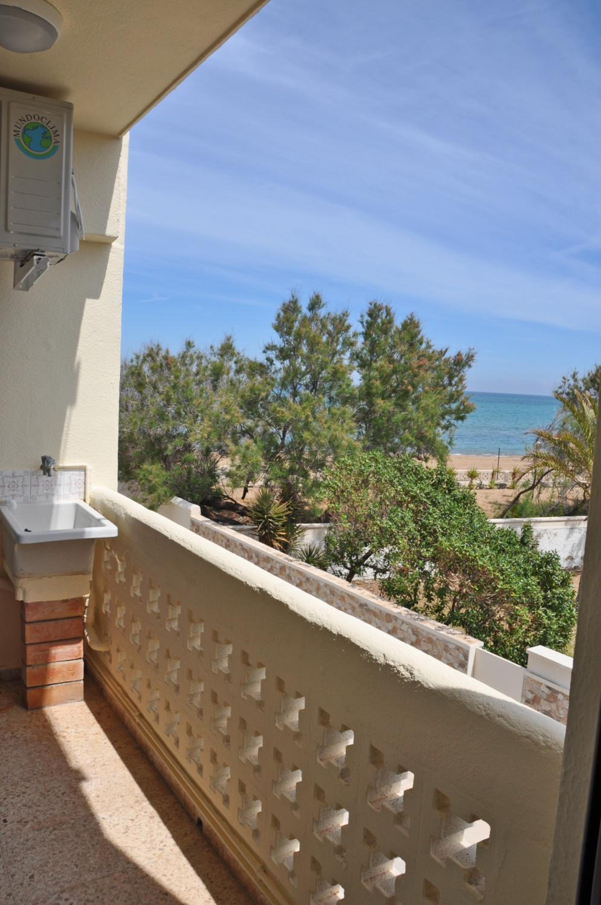 Holiday Beach Apartment view 4