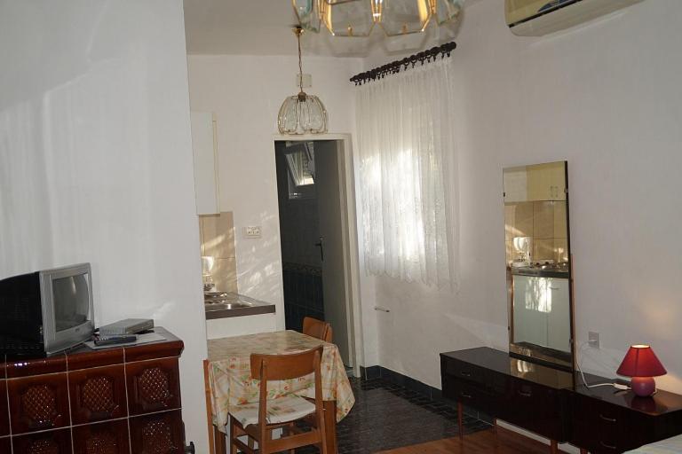 Apartments Pintar