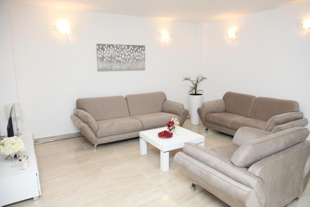 Apartments Mare view 2