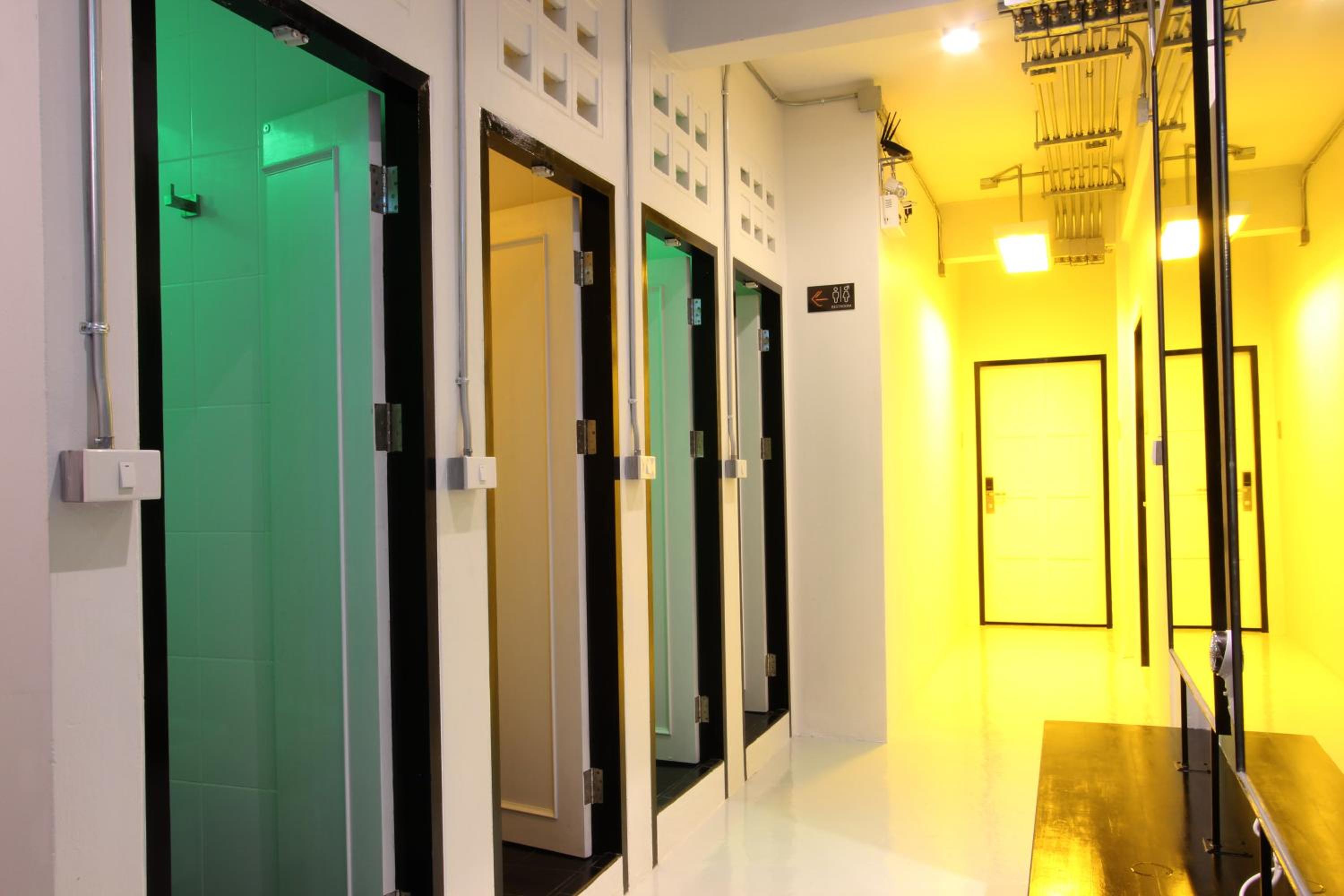 Diff Hostel