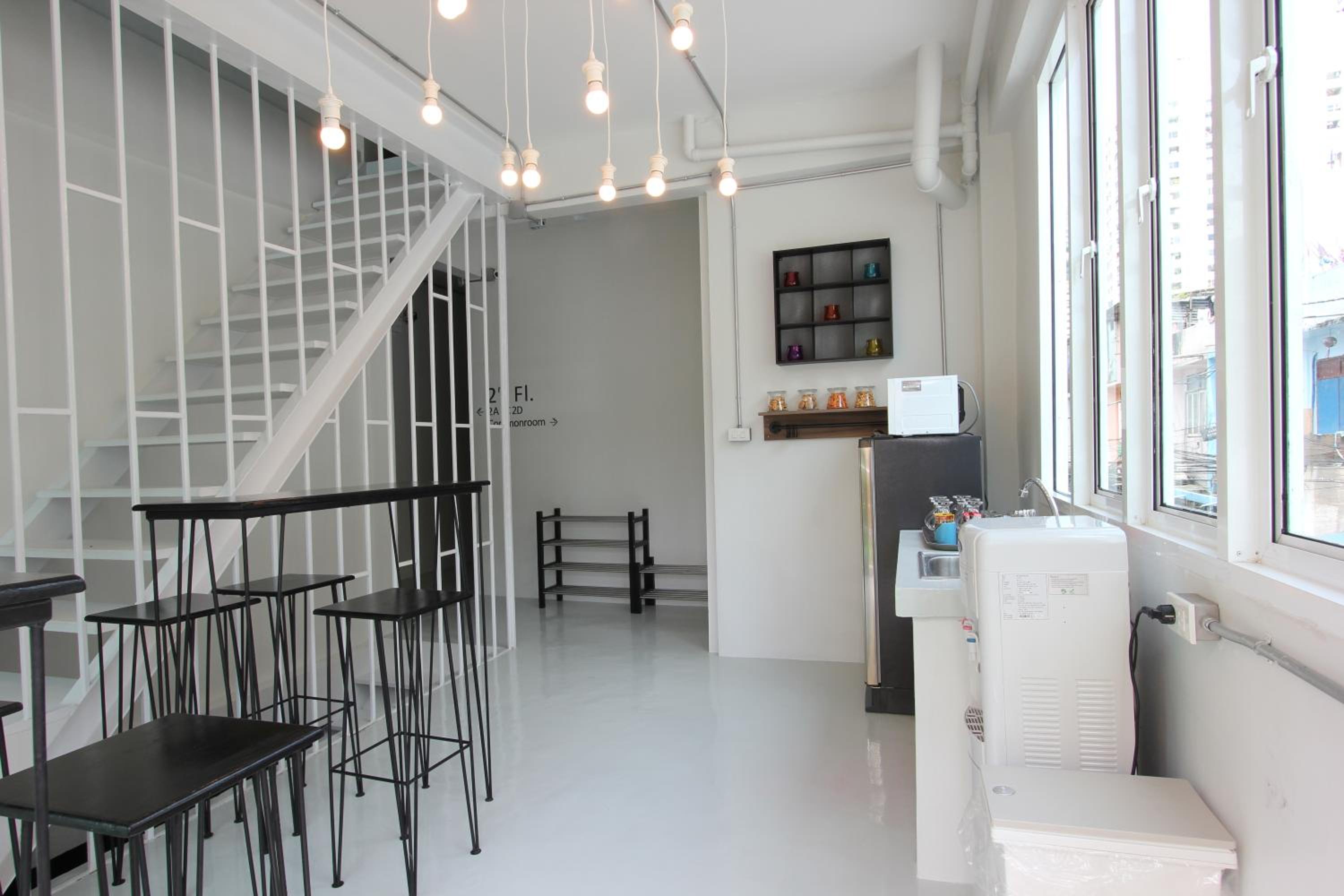 Diff Hostel