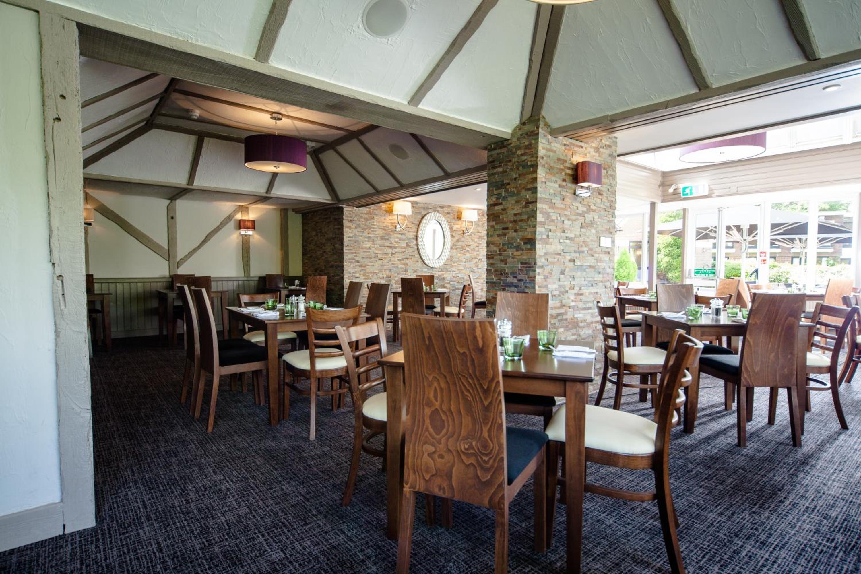 The Legacy Rose & Crown Hotel view 5