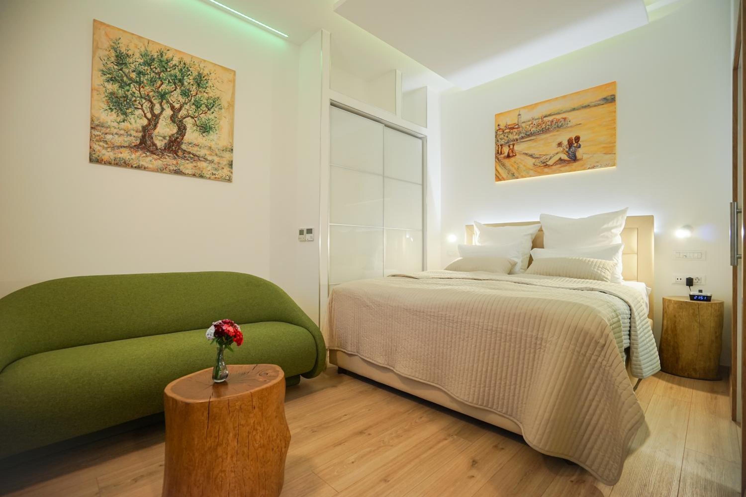 Destino City Apartments by Belmont Realty