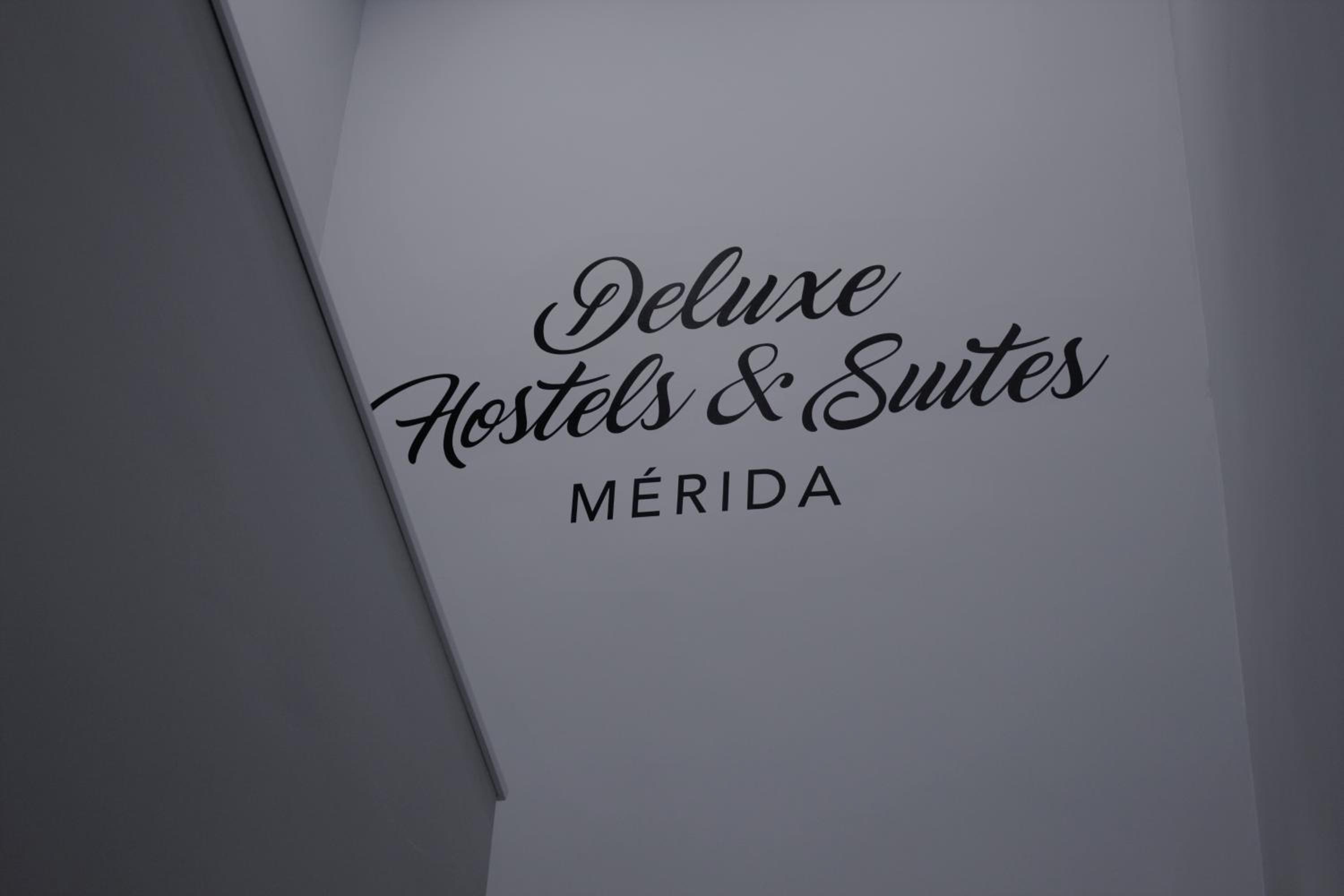 Deluxe Hostels & Suites Merida