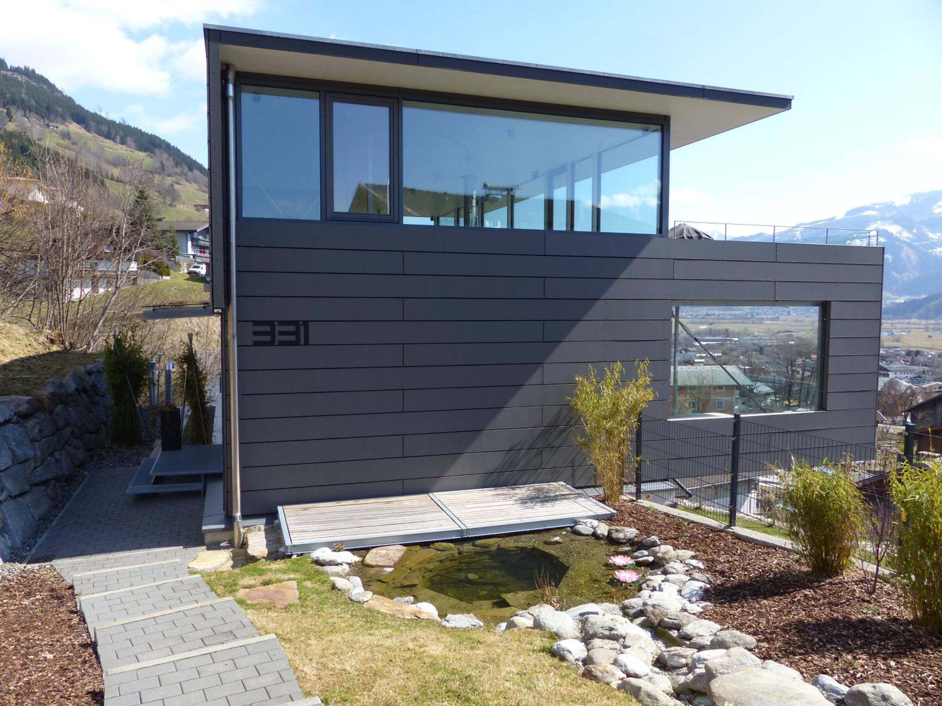 Glas House - Design Holiday Home