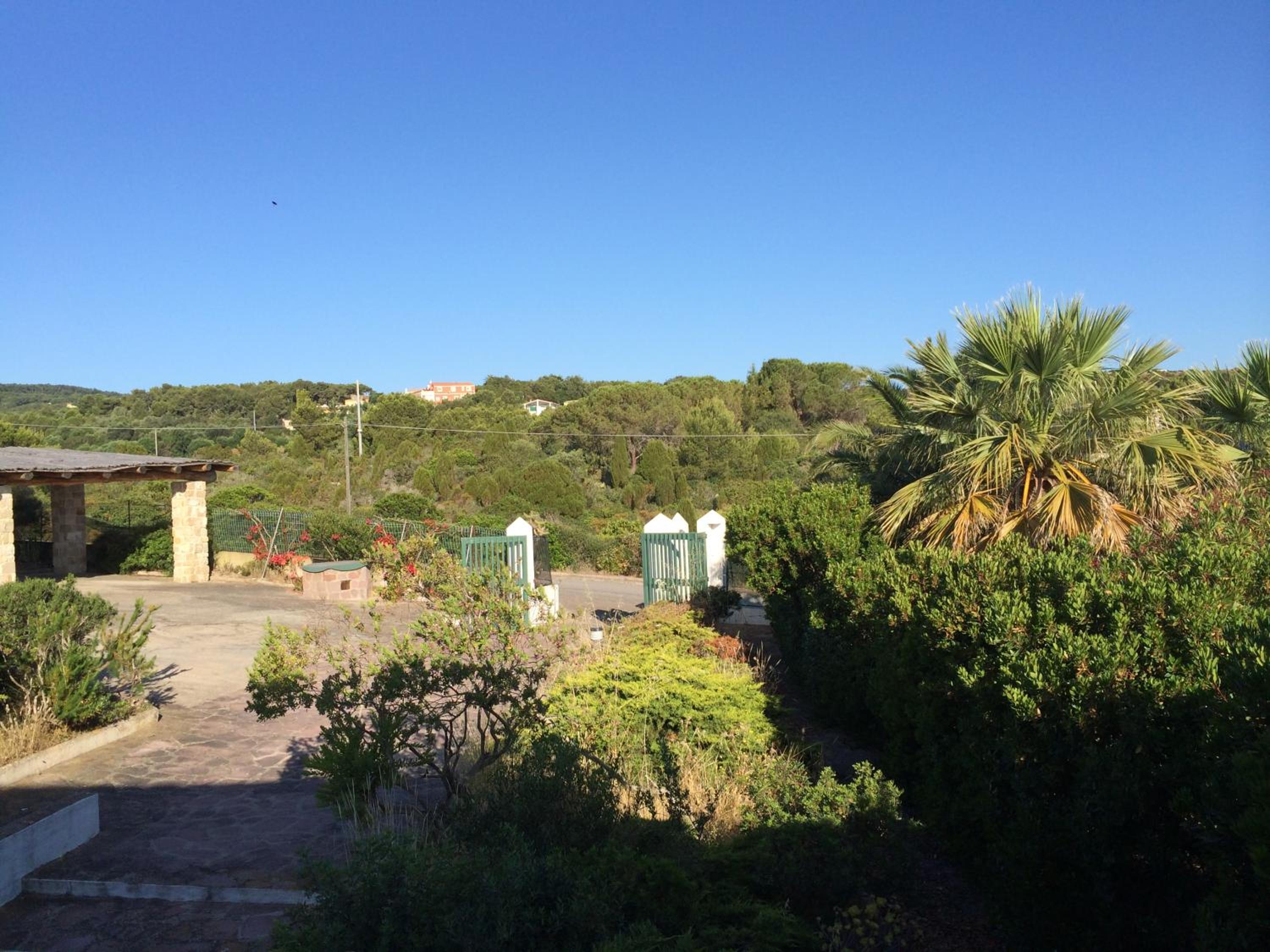 Carloforte Palme House - 4BR, Walk to Beach & Garden view 4