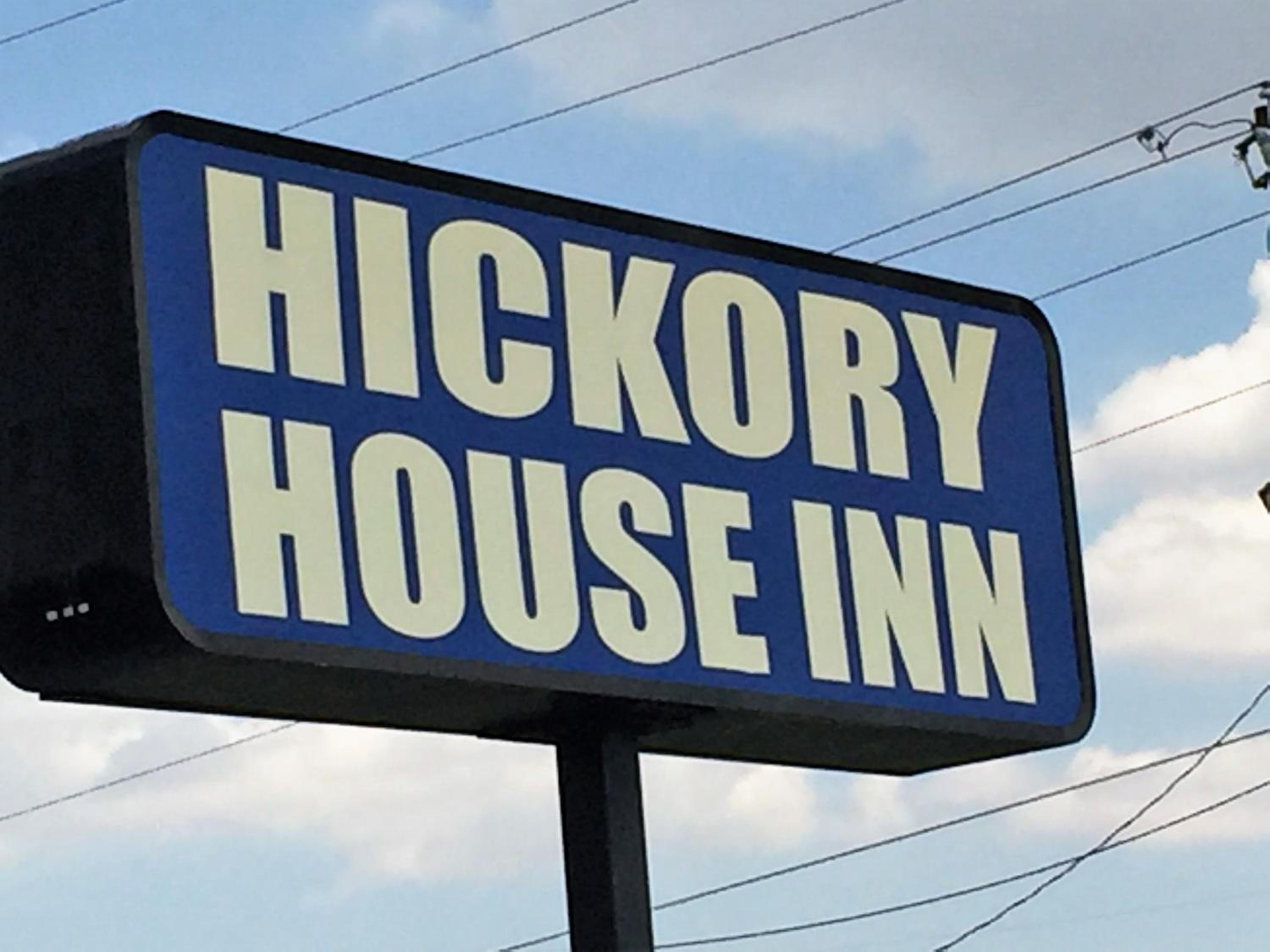 OYO Hickory House Inn