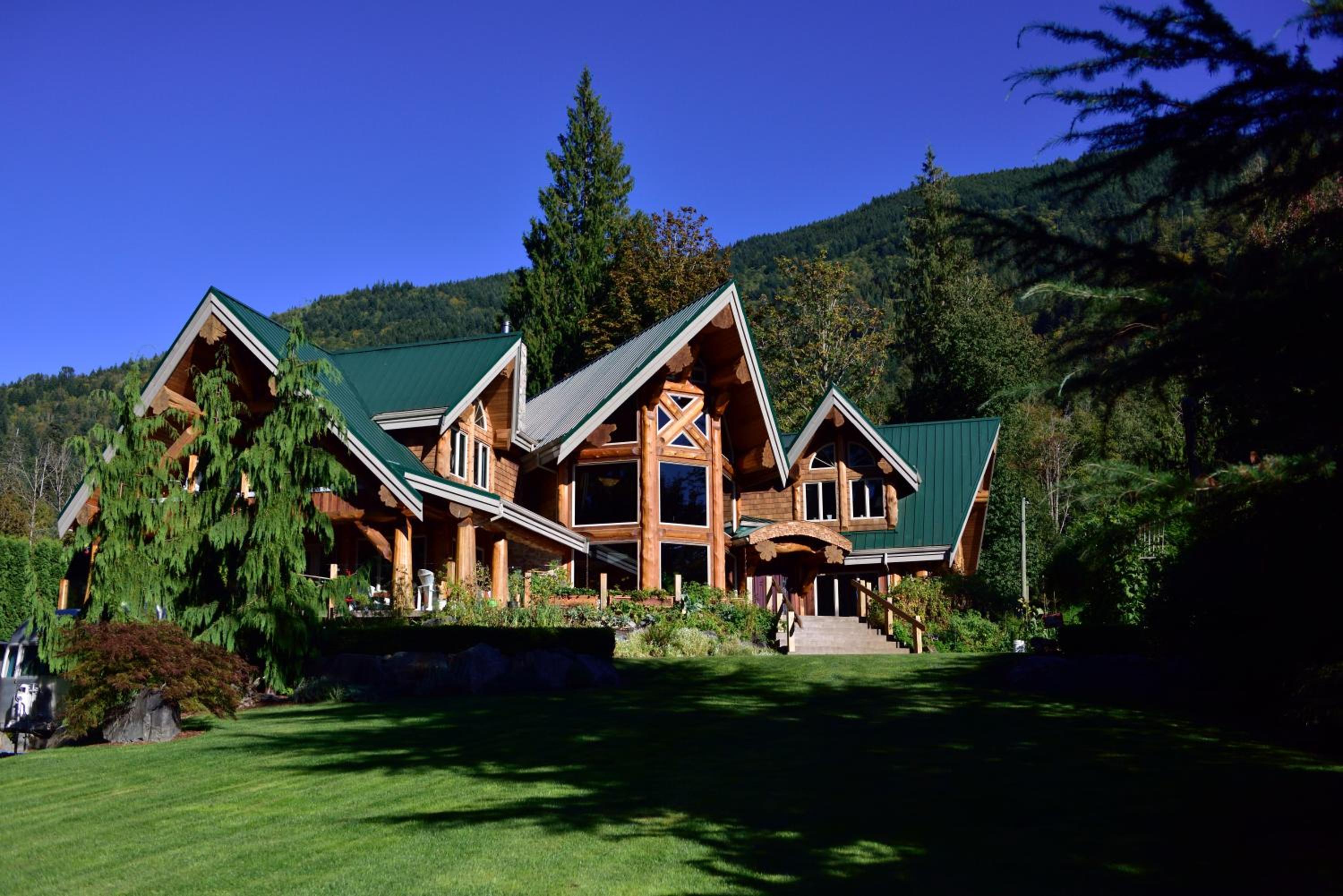 The Rockwell-Harrison Guest Lodge