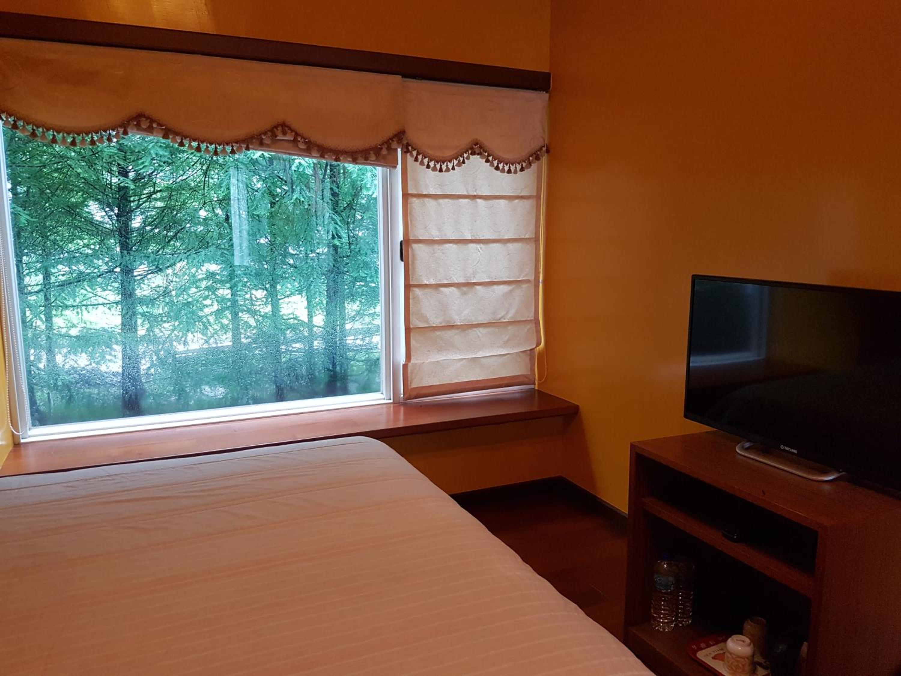 Lake Villa Homestay