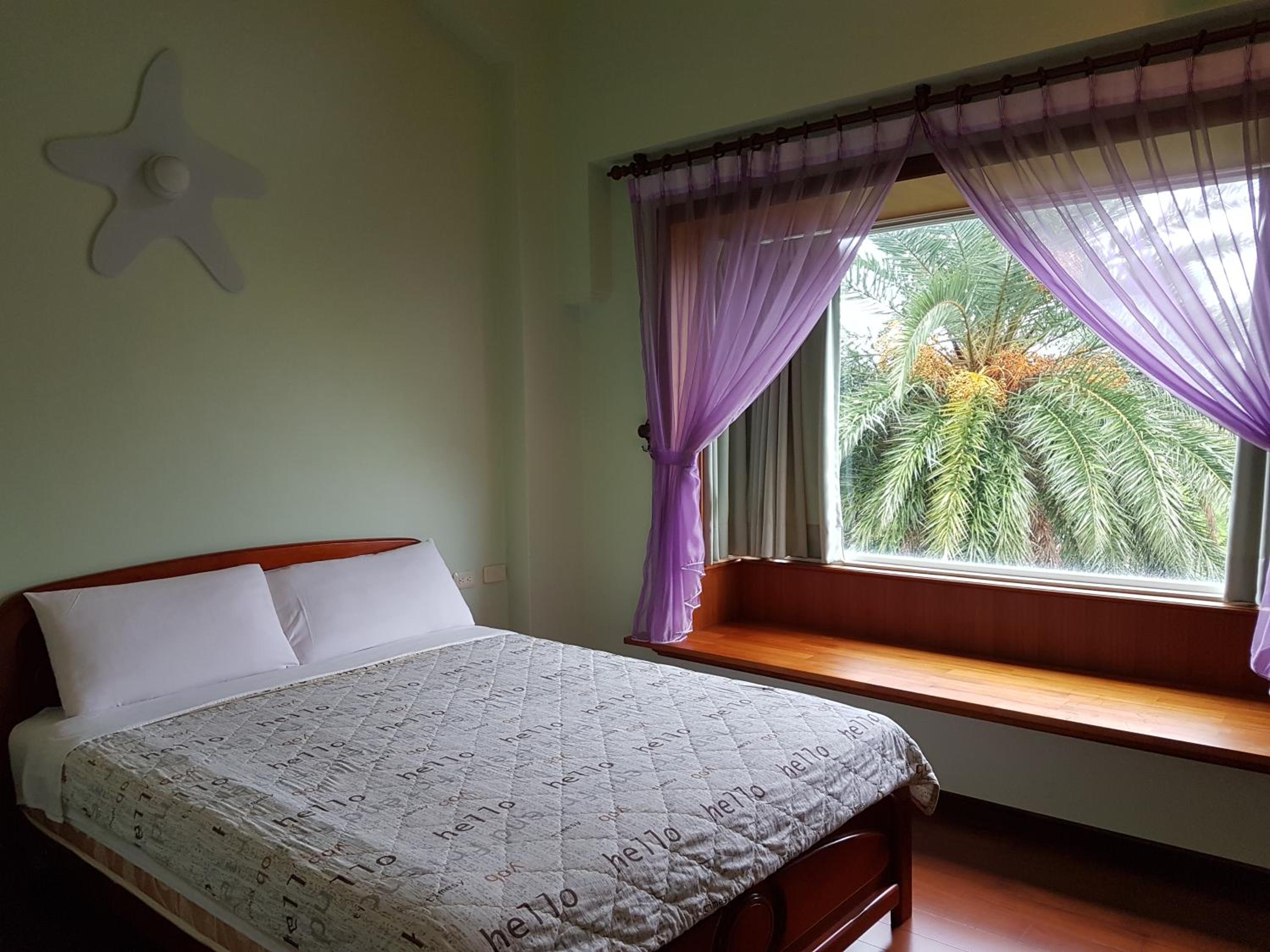 Lake Villa Homestay