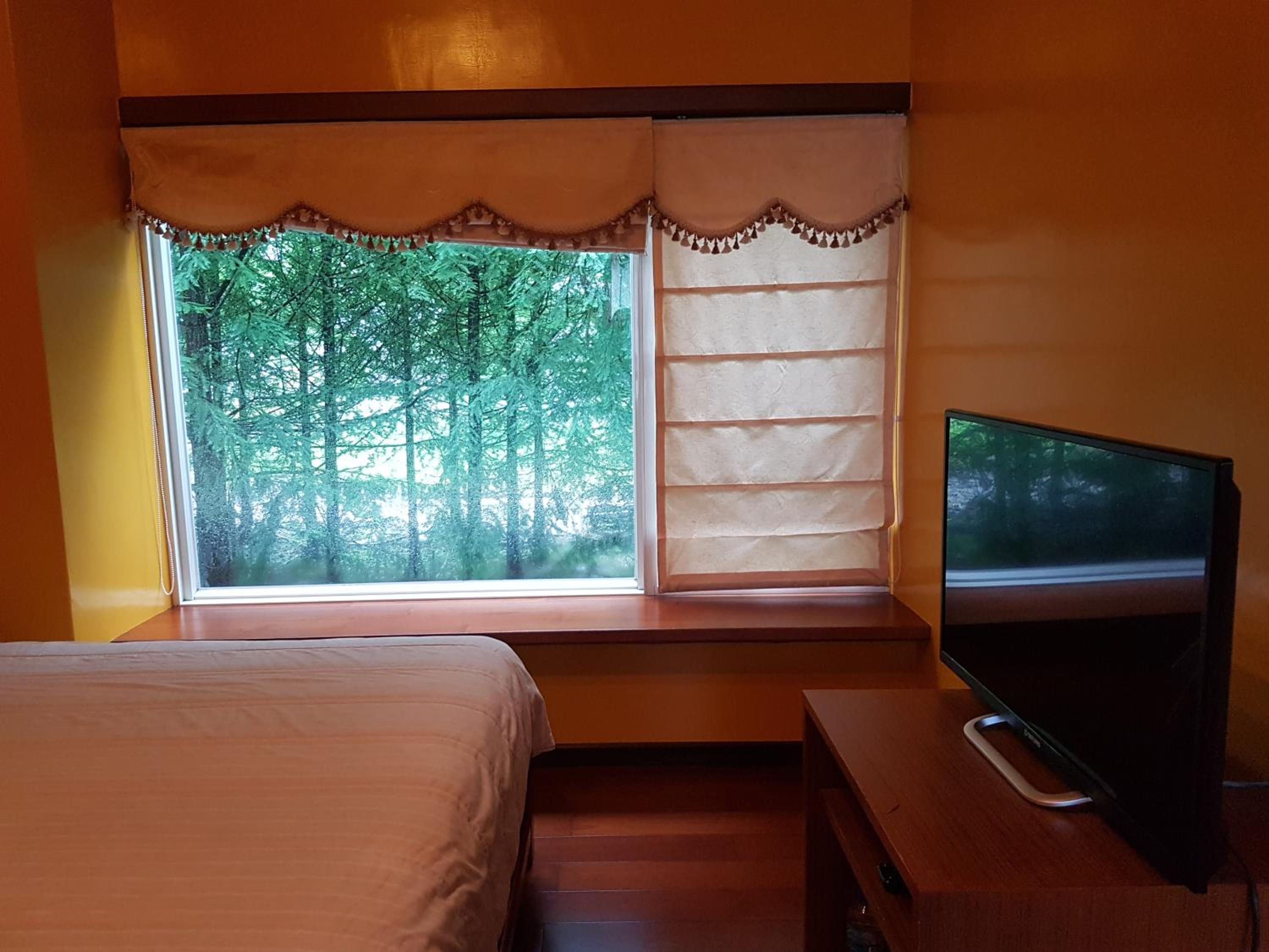 Lake Villa Homestay