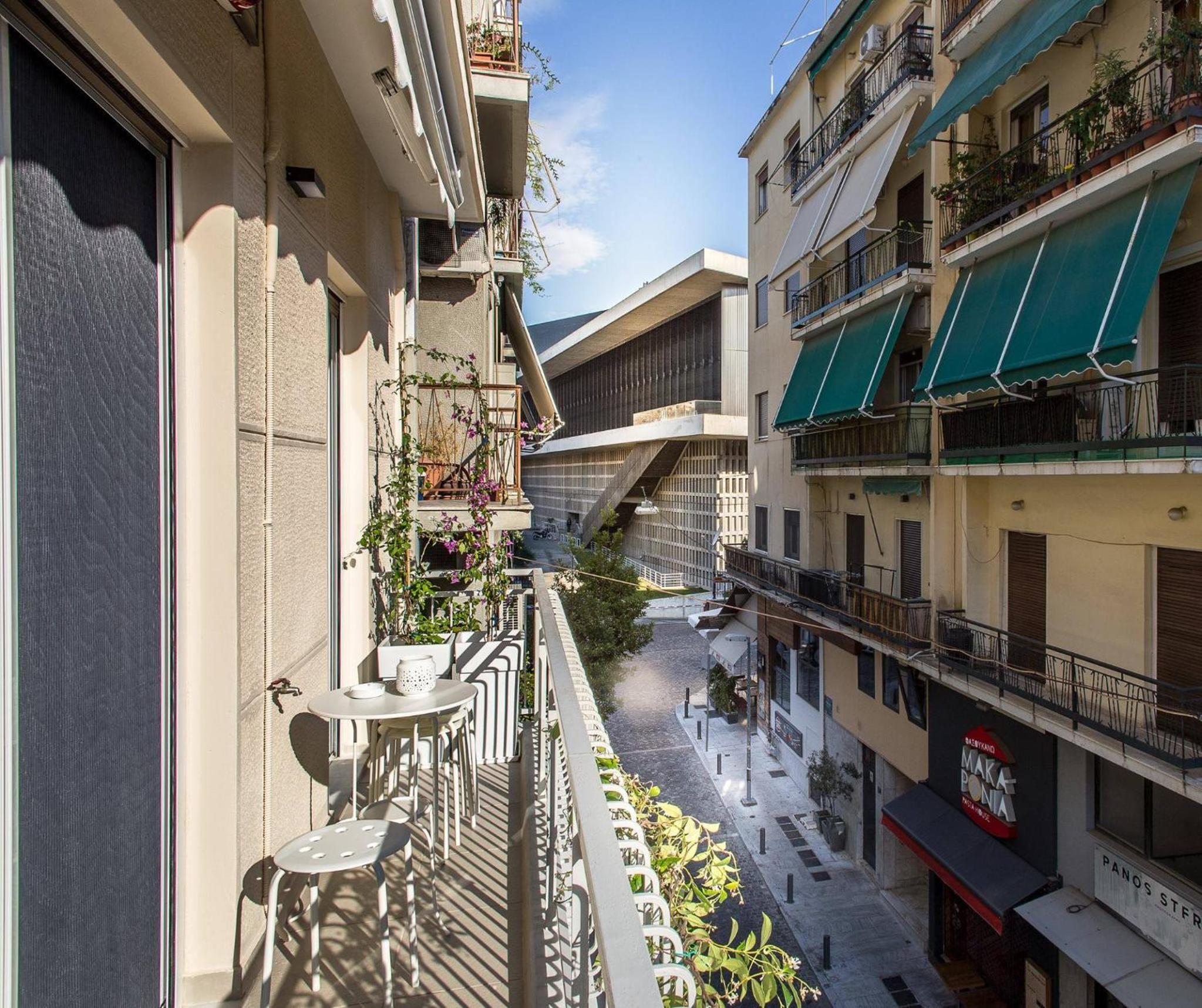 Acropolis Museum - Modern Living [I]